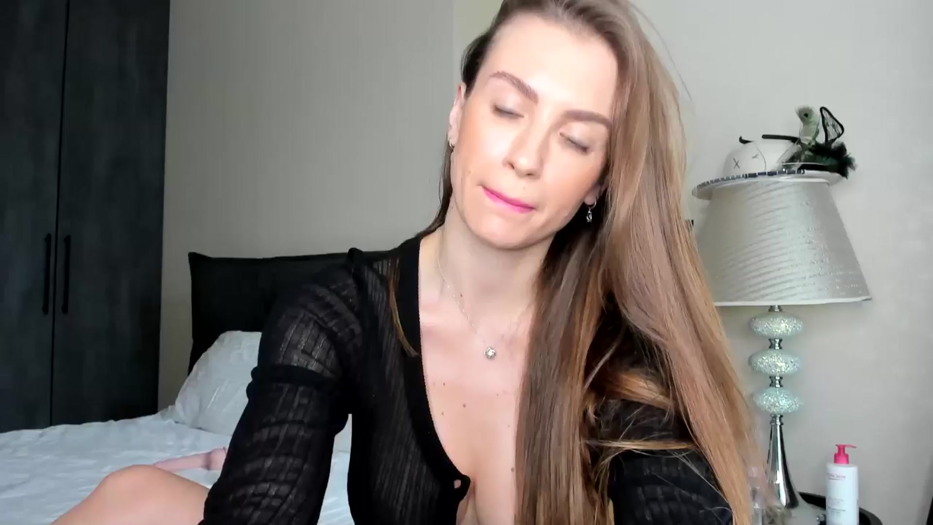 Gallery image thumbnail from AnaStyx's myfreecams stream on, 05/04/2024, 13:46 image 18 of 20