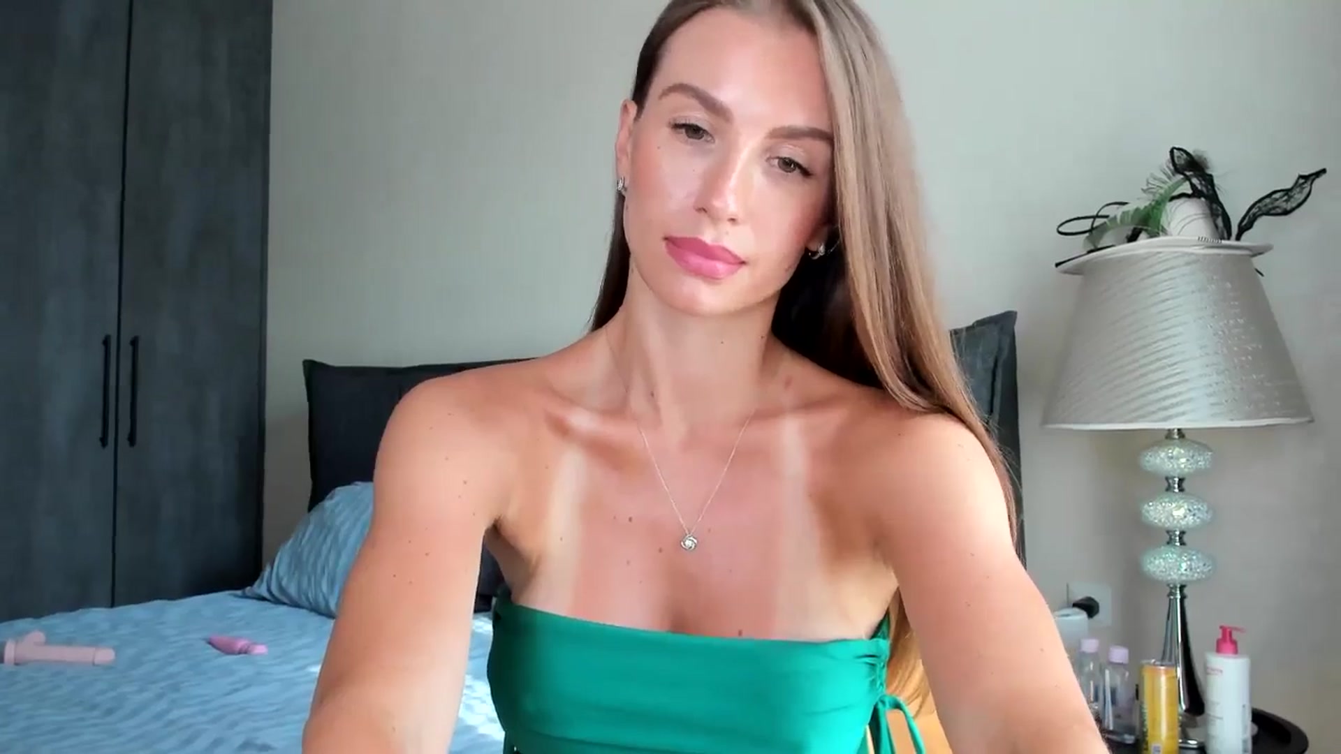 Gallery image thumbnail from AnaStyx's myfreecams stream on, 07/18/2024, 15:18 image 10 of 20