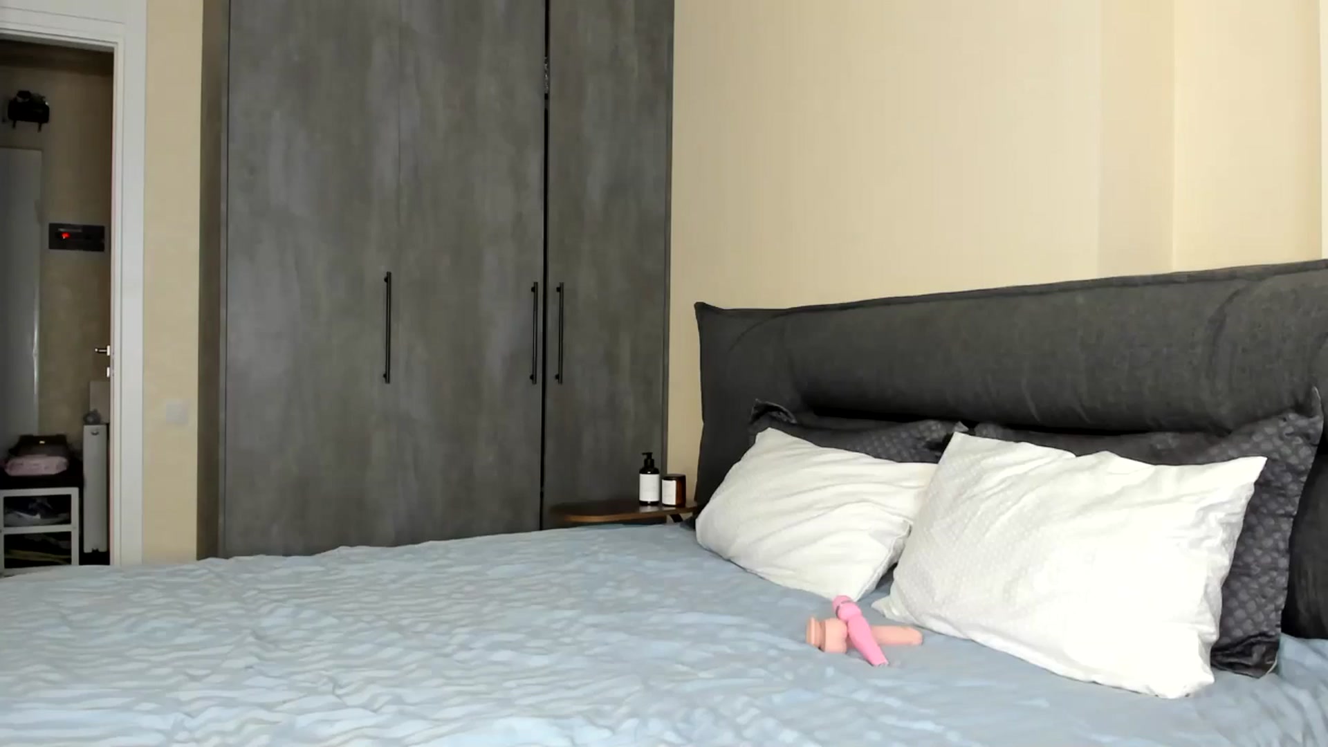Gallery image thumbnail from AnaStyx's myfreecams stream on, 10/17/2024, 15:22 image 7 of 20
