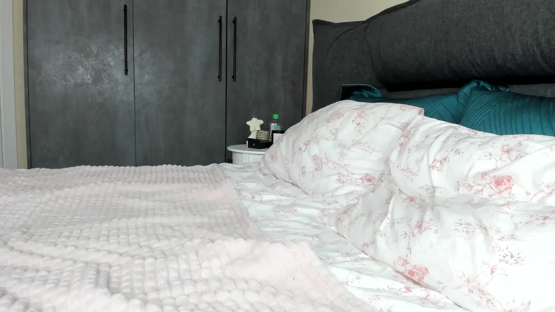 Gallery image thumbnail from AnaStyx's myfreecams stream on, 11/16/2024, 14:48 image 17 of 20
