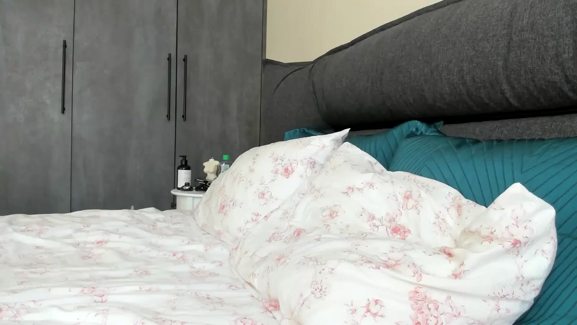 Gallery image thumbnail from AnaStyx's myfreecams stream on, 11/17/2024, 12:27 image 15 of 20