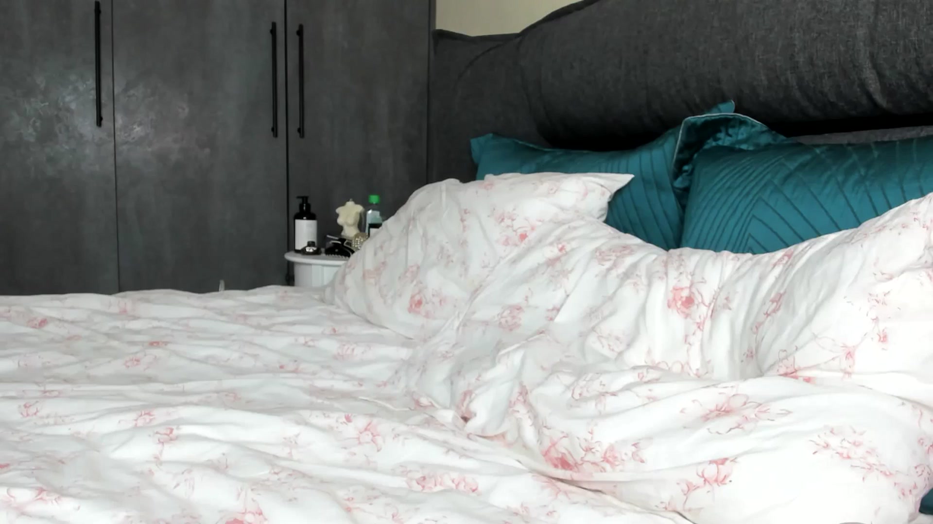 Gallery image thumbnail from AnaStyx's myfreecams stream on, 11/17/2024, 15:52 image 15 of 20