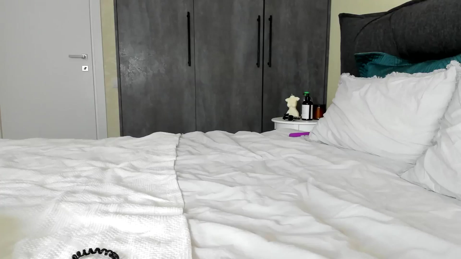 Gallery image thumbnail from AnaStyx's myfreecams stream on, 11/19/2024, 14:23 image 15 of 20
