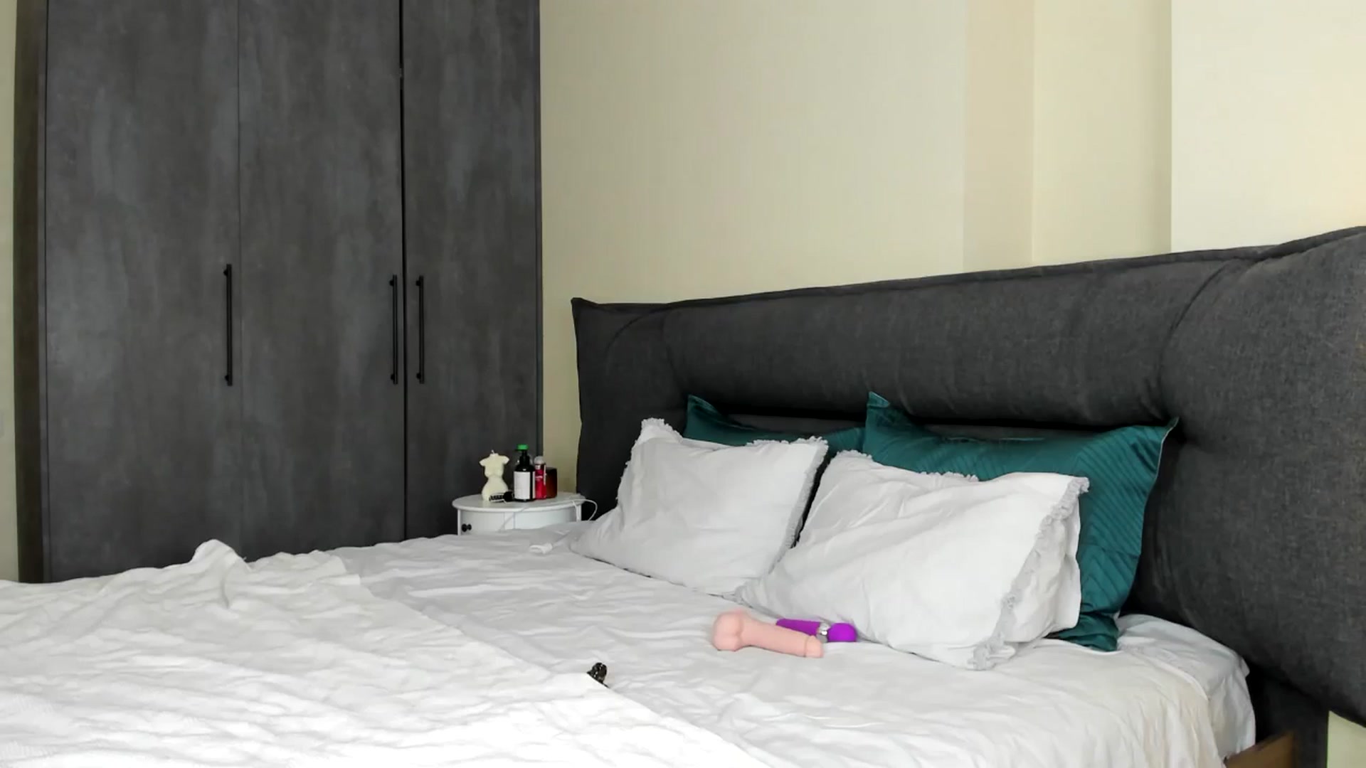 Gallery image thumbnail from AnaStyx's myfreecams stream on, 11/22/2024, 14:10 image 16 of 20