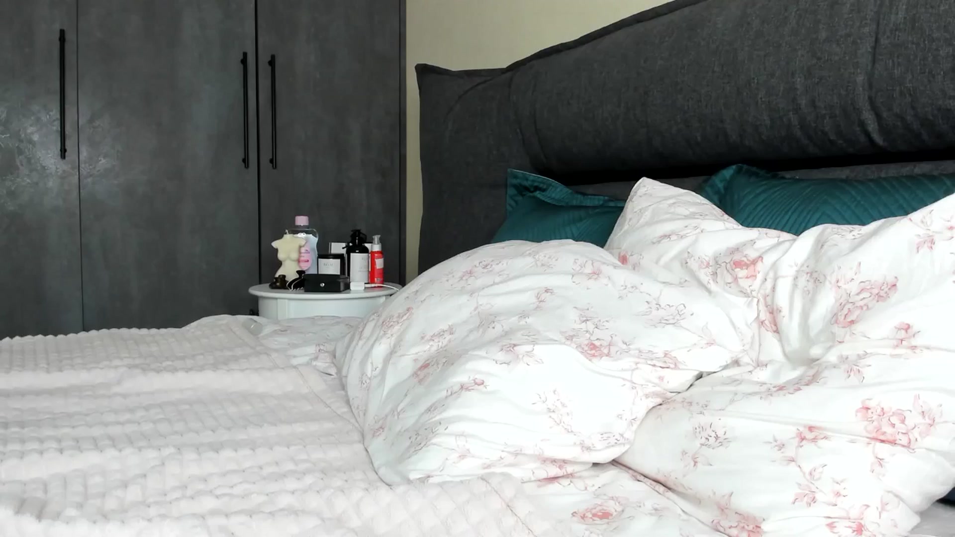 Gallery image thumbnail from AnaStyx's myfreecams stream on, 12/11/2024, 17:49 image 12 of 20