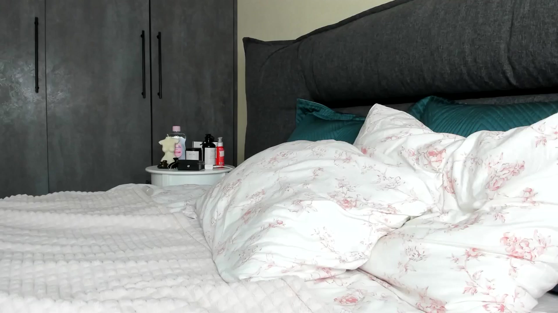 Gallery image thumbnail from AnaStyx's myfreecams stream on, 12/11/2024, 17:49 image 13 of 20