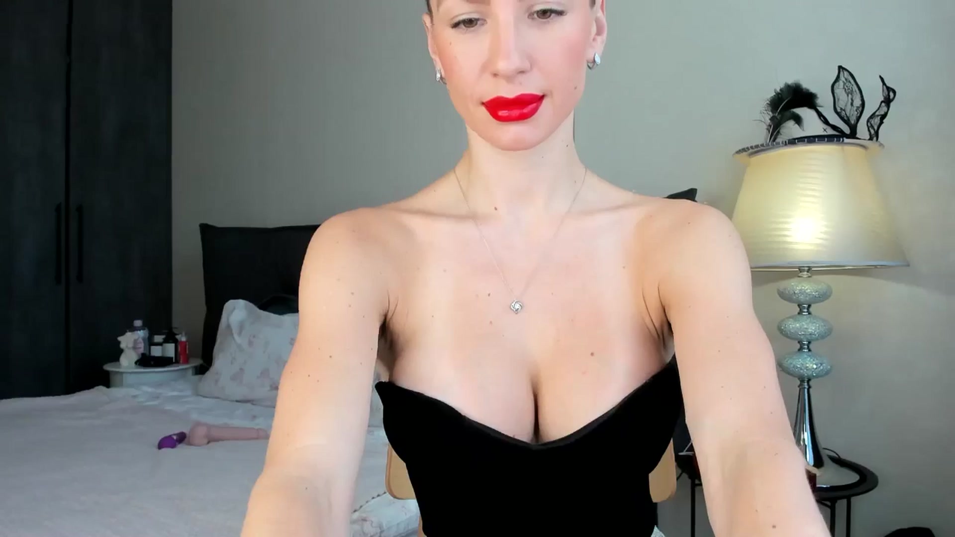 Gallery image thumbnail from AnaStyx's myfreecams stream on, 12/15/2024, 13:12 image 3 of 20