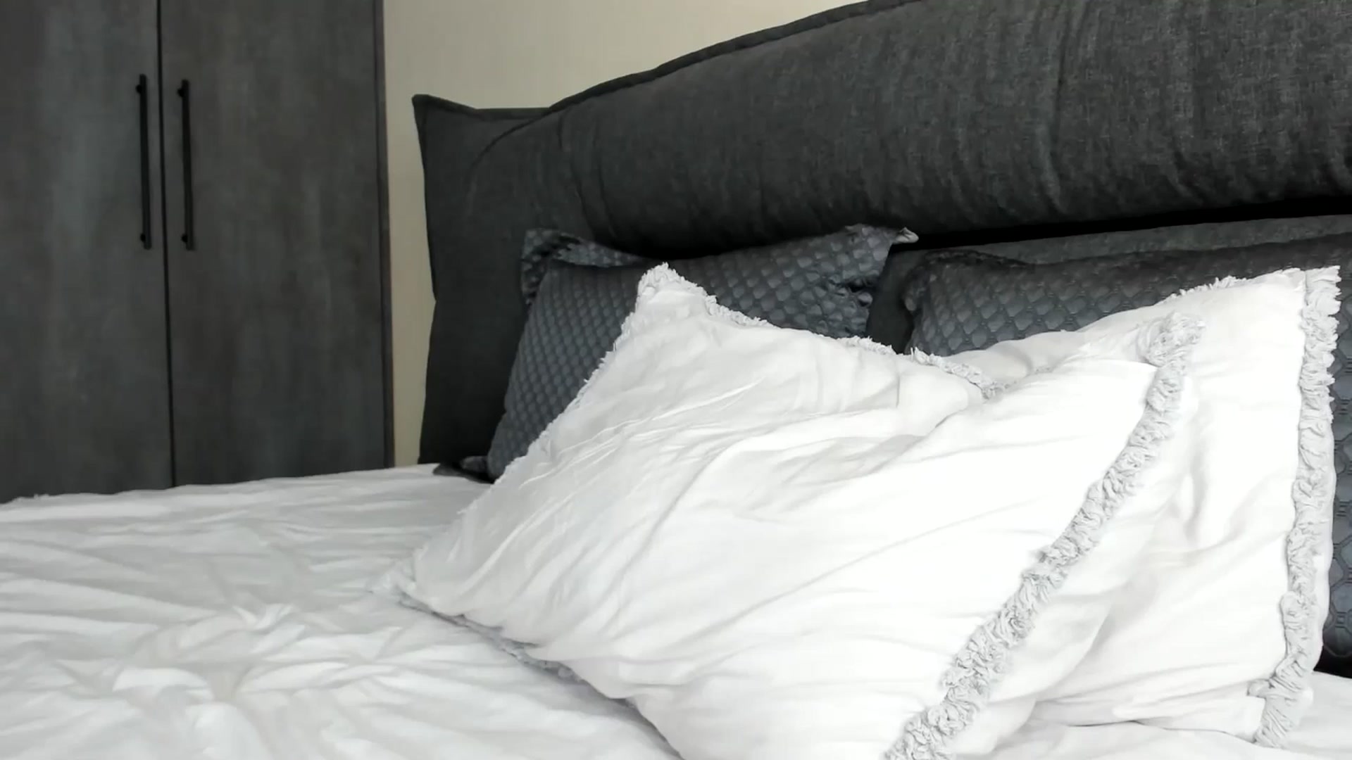 Gallery image thumbnail from AnaStyx's myfreecams stream on, 07/22/2025, 19:24 image 19 of 20