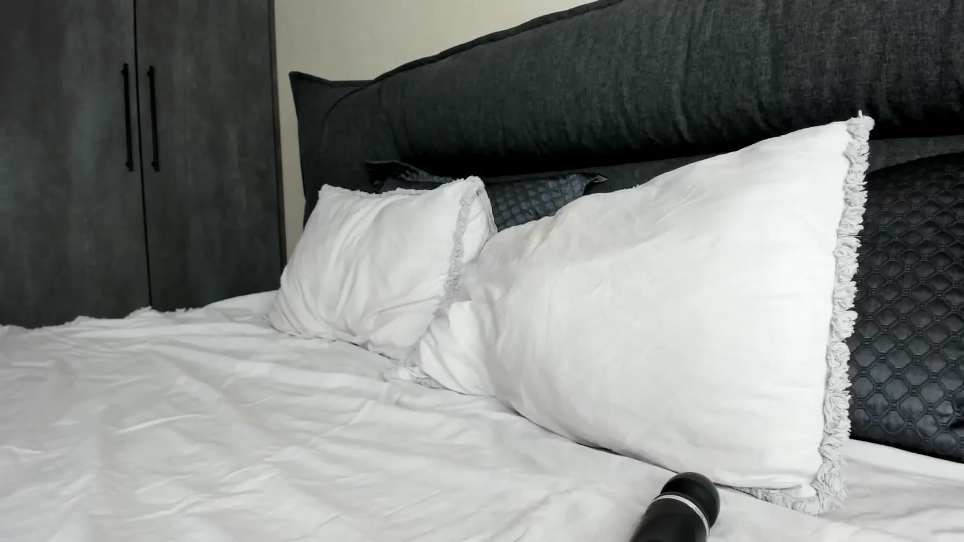 Gallery image thumbnail from AnaStyx's myfreecams stream on, 07/26/2025, 21:35 image 19 of 20