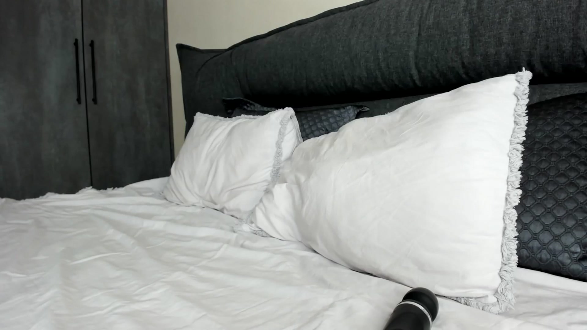 Gallery image thumbnail from AnaStyx's myfreecams stream on, 07/26/2025, 21:35 image 17 of 20
