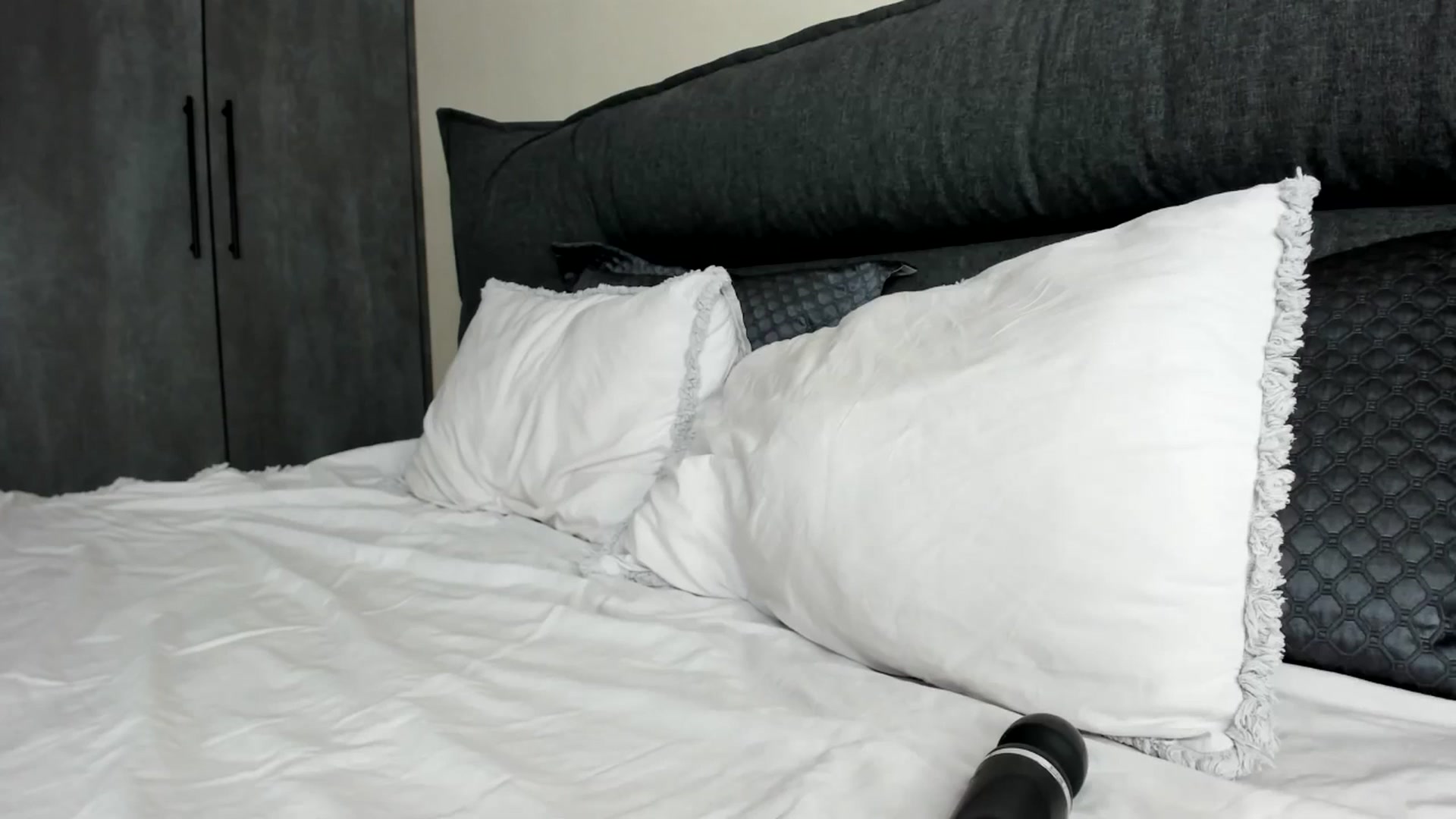 Gallery image thumbnail from AnaStyx's myfreecams stream on, 07/26/2025, 21:35 image 18 of 20