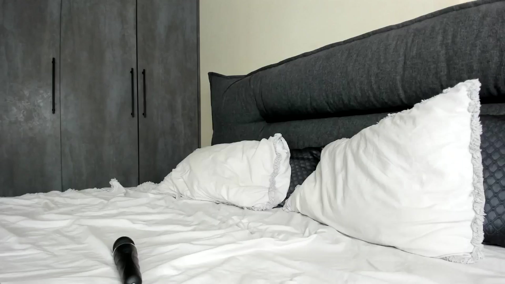 Gallery image thumbnail from AnaStyx's myfreecams stream on, 07/29/2025, 16:20 image 19 of 20