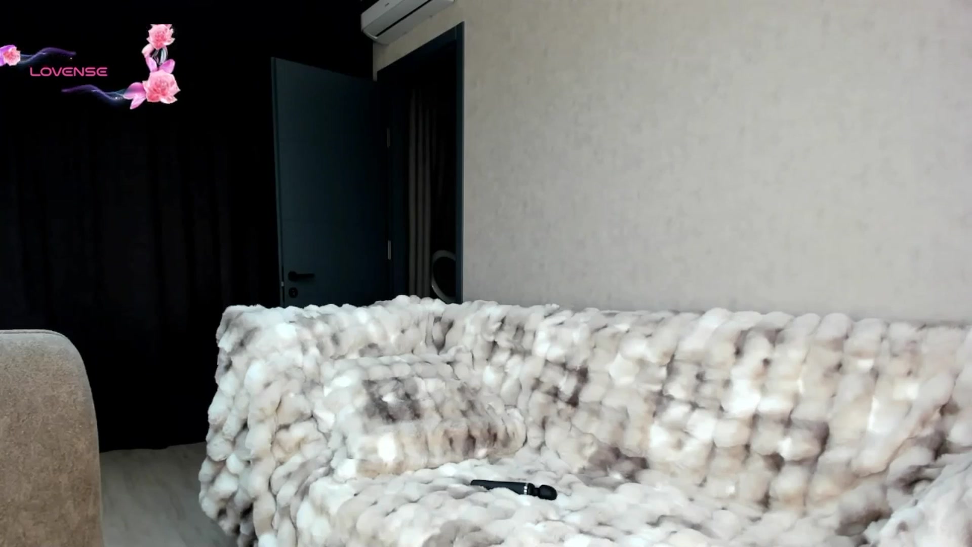 Gallery image thumbnail from AnaStyx's myfreecams stream on, 10/31/2025, 19:06 image 14 of 20