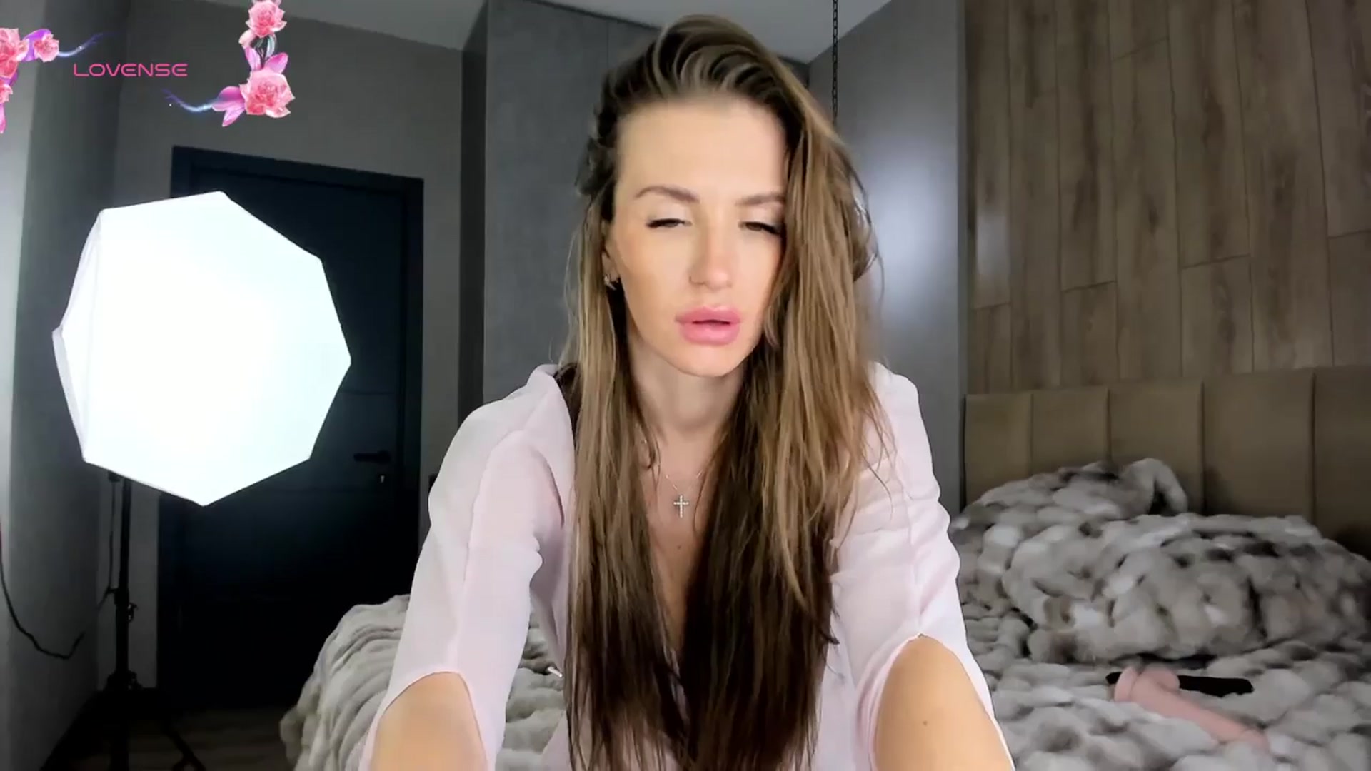 Gallery image thumbnail from AnaStyx's myfreecams stream on, 01/10/2026, 18:35 image 18 of 20