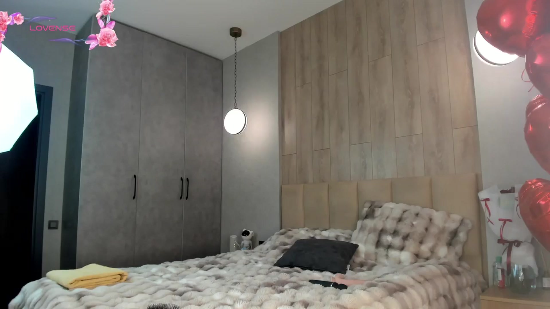 Gallery image thumbnail from AnaStyx's myfreecams stream on, 02/16/2026, 14:05 image 17 of 20