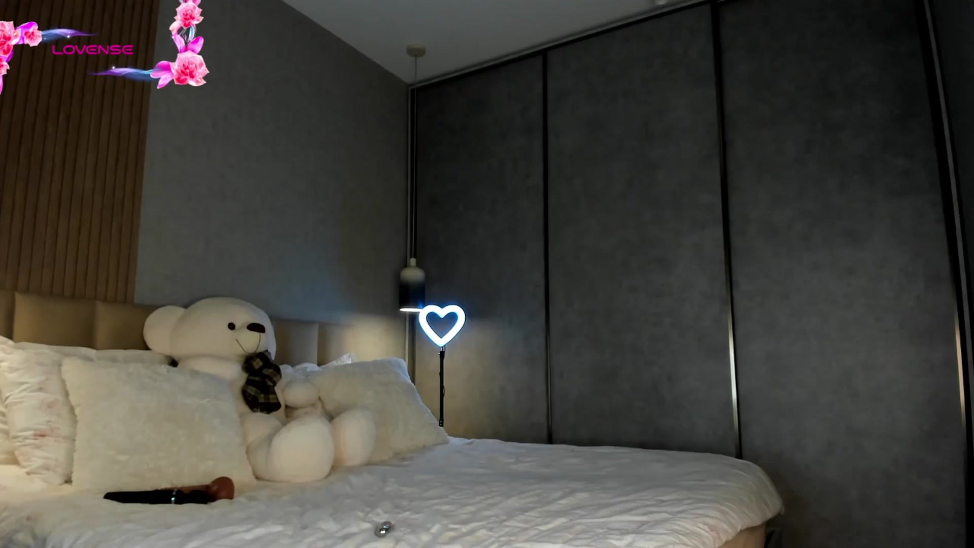 Gallery image thumbnail from AnaStyx's myfreecams stream on, 03/05/2026, 17:30 image 7 of 20