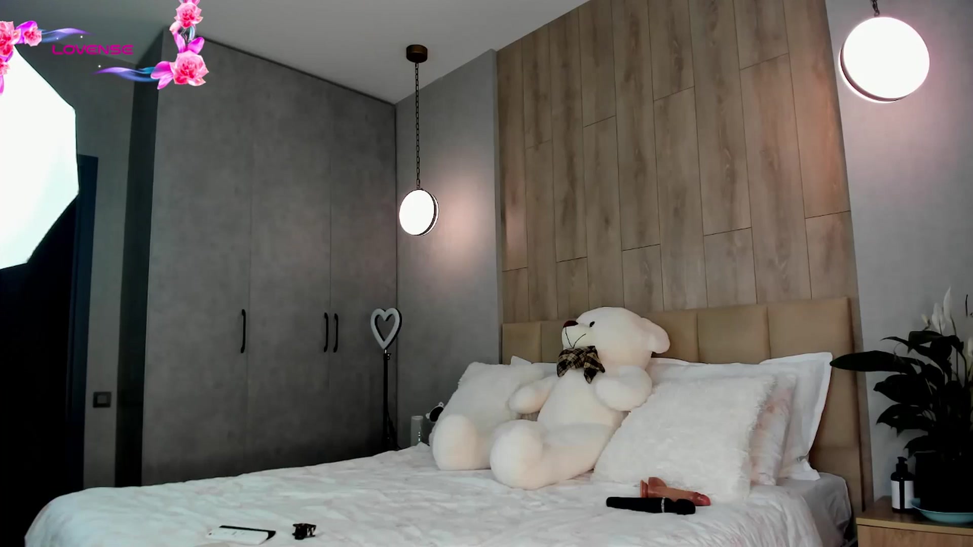 Gallery image thumbnail from AnaStyx's myfreecams stream on, 03/18/2026, 13:10 image 13 of 20