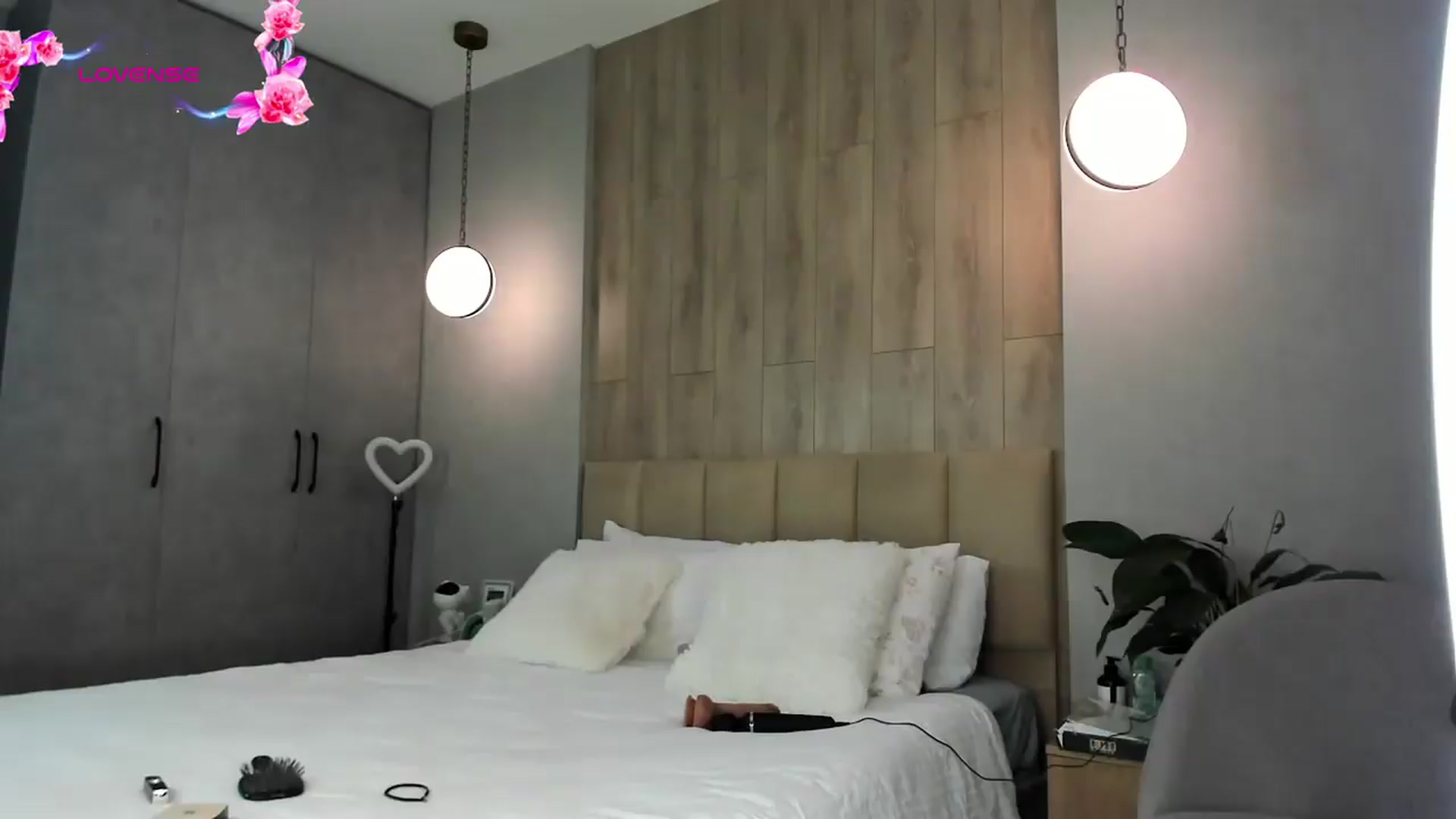 Gallery image thumbnail from AnaStyx's myfreecams stream on, 05/16/2026, 13:48 image 13 of 20