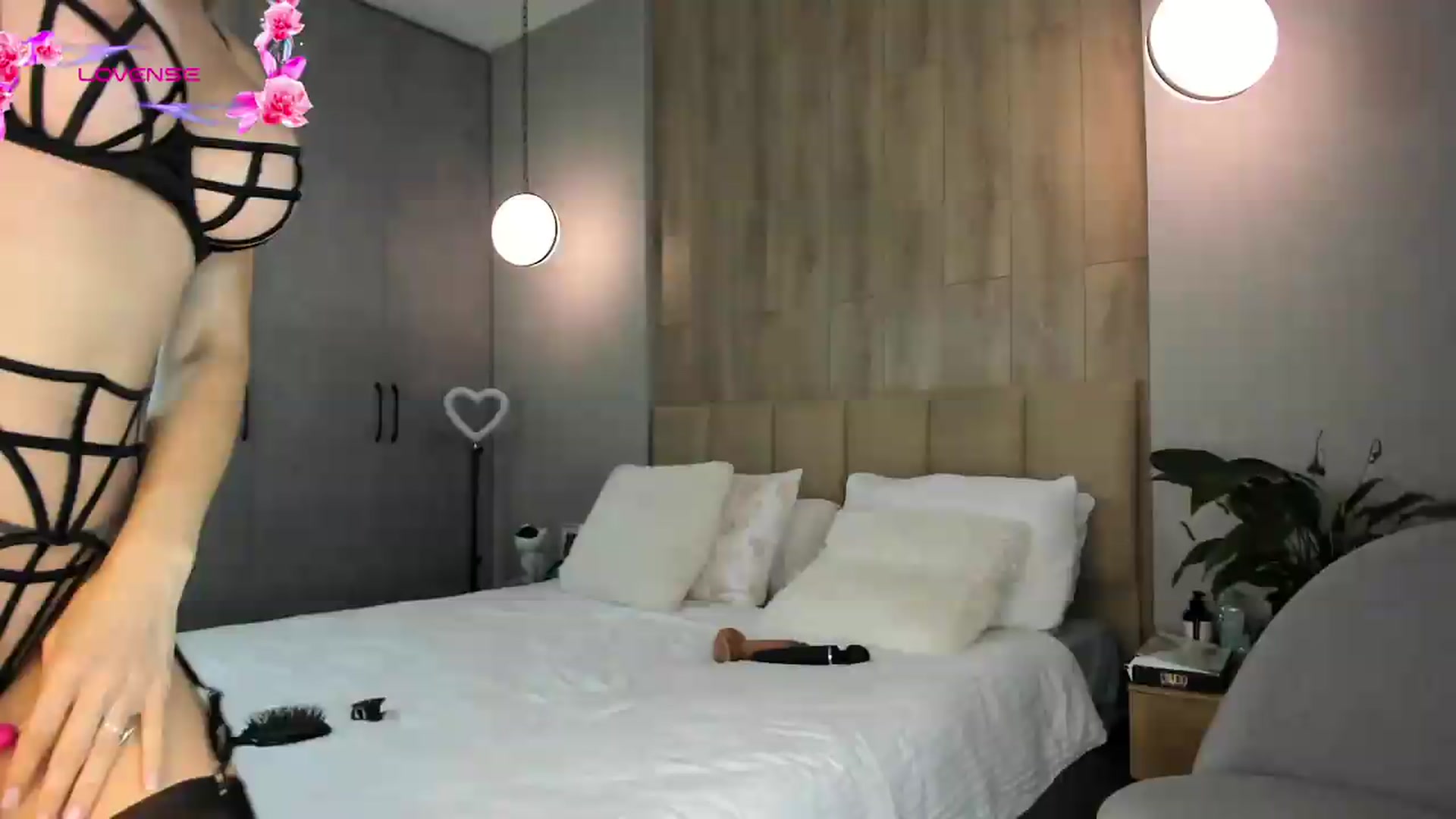Gallery image thumbnail from AnaStyx's myfreecams stream on, 05/19/2026, 13:43 image 9 of 20