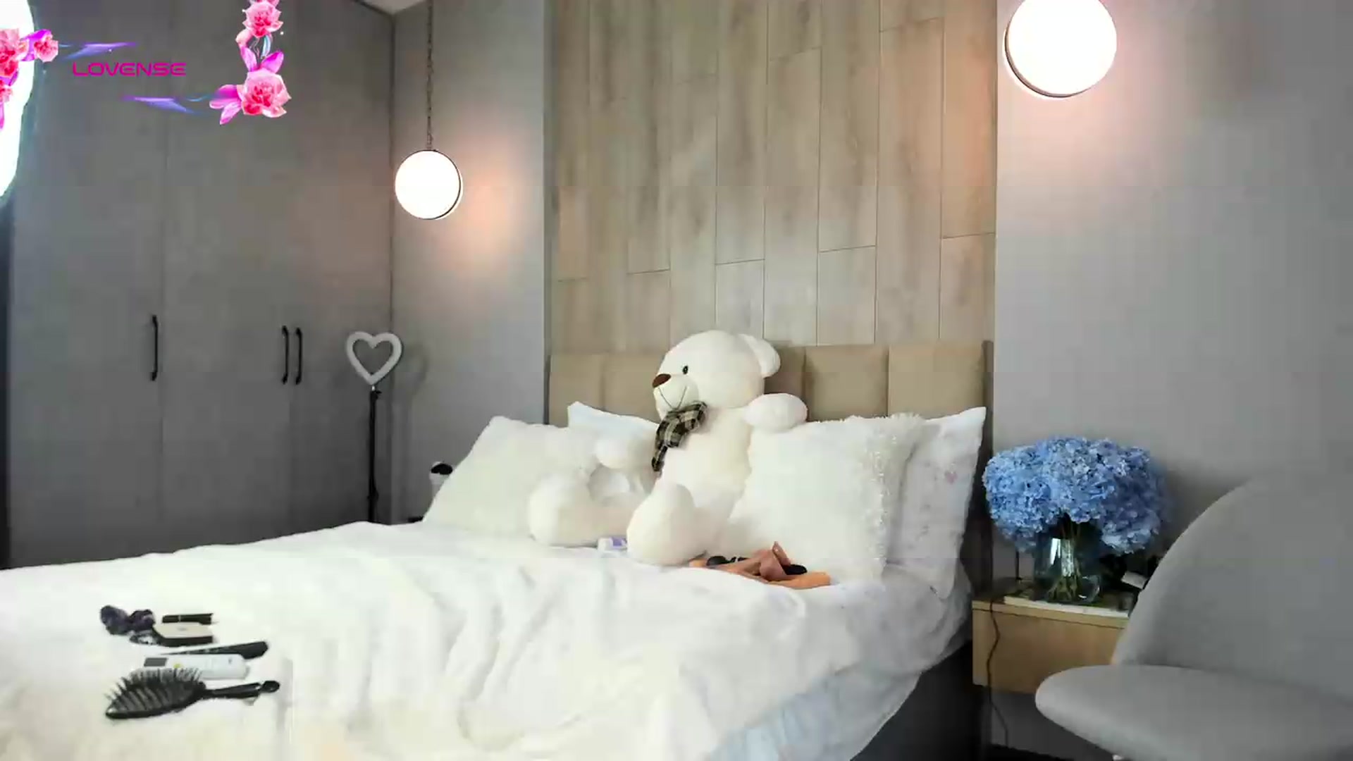 Gallery image thumbnail from AnaStyx's myfreecams stream on, 07/13/2026, 13:33 image 15 of 20