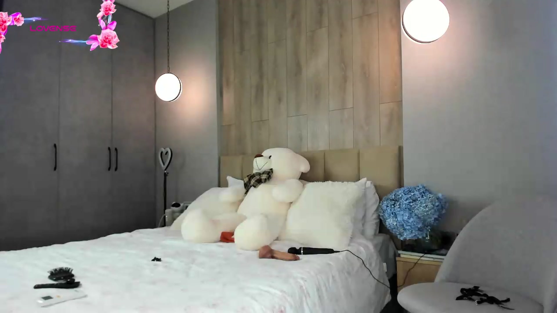 Gallery image thumbnail from AnaStyx's myfreecams stream on, 07/15/2026, 15:21 image 10 of 20