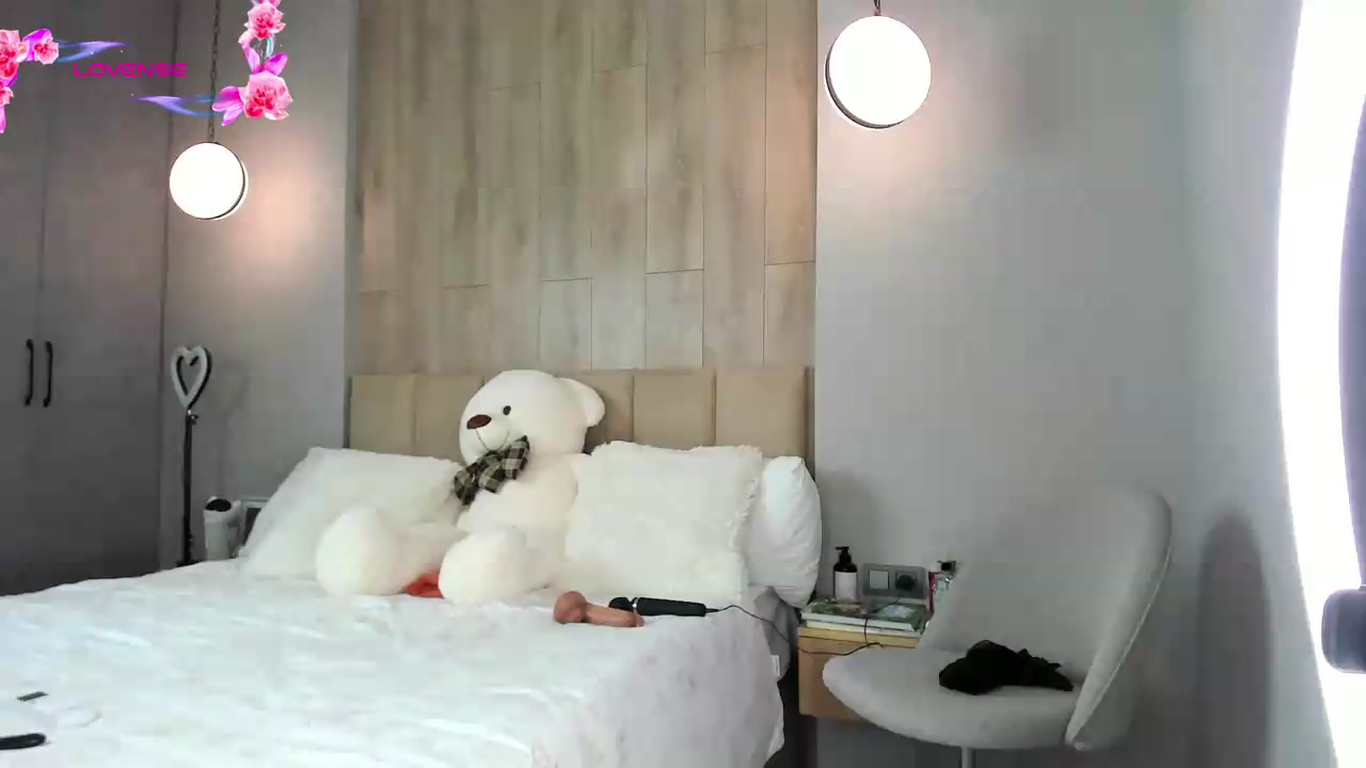 Gallery image thumbnail from AnaStyx's myfreecams stream on, 07/17/2026, 16:07 image 10 of 20