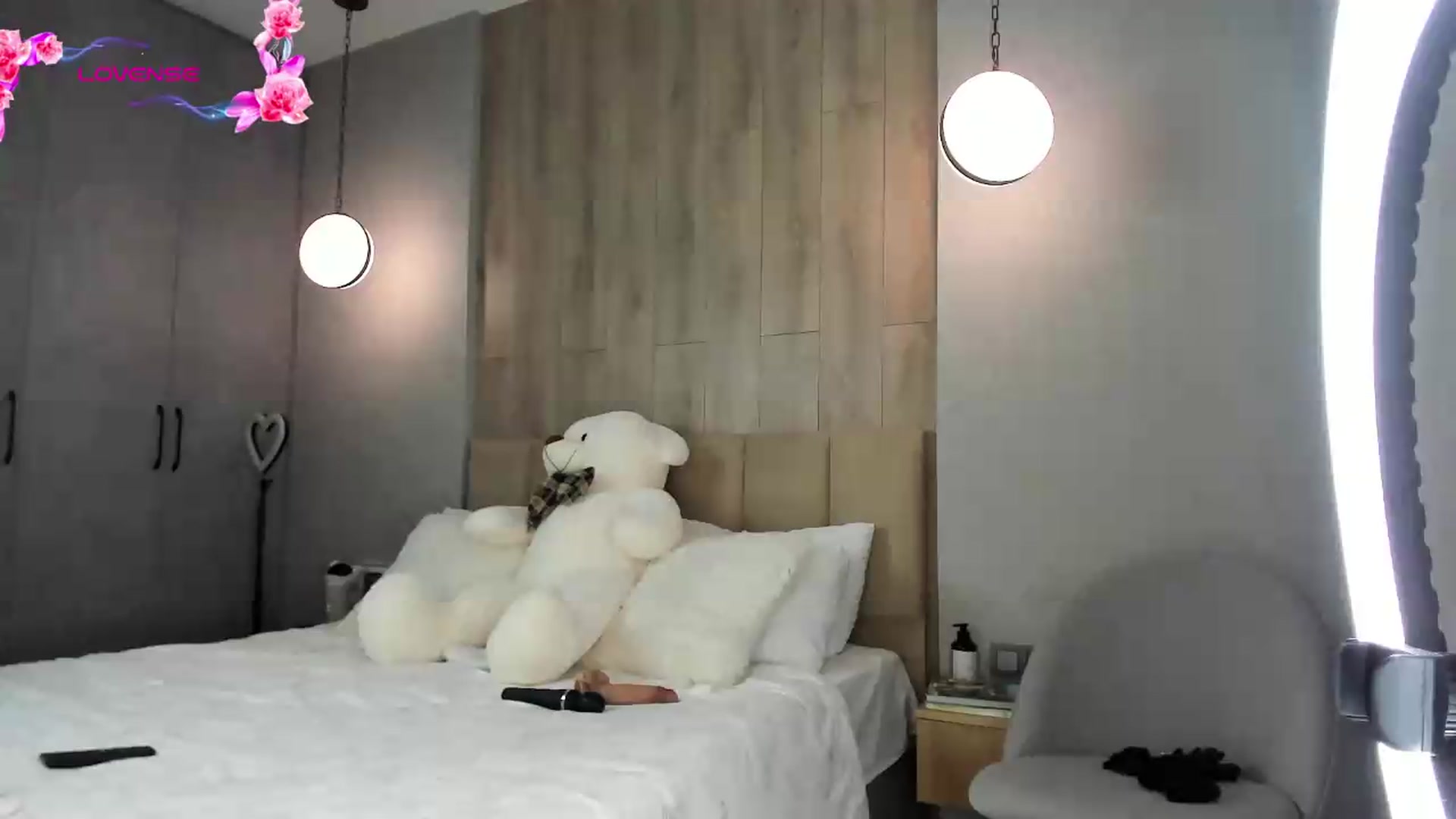 Gallery image thumbnail from AnaStyx's myfreecams stream on, 07/21/2026, 18:50 image 19 of 20