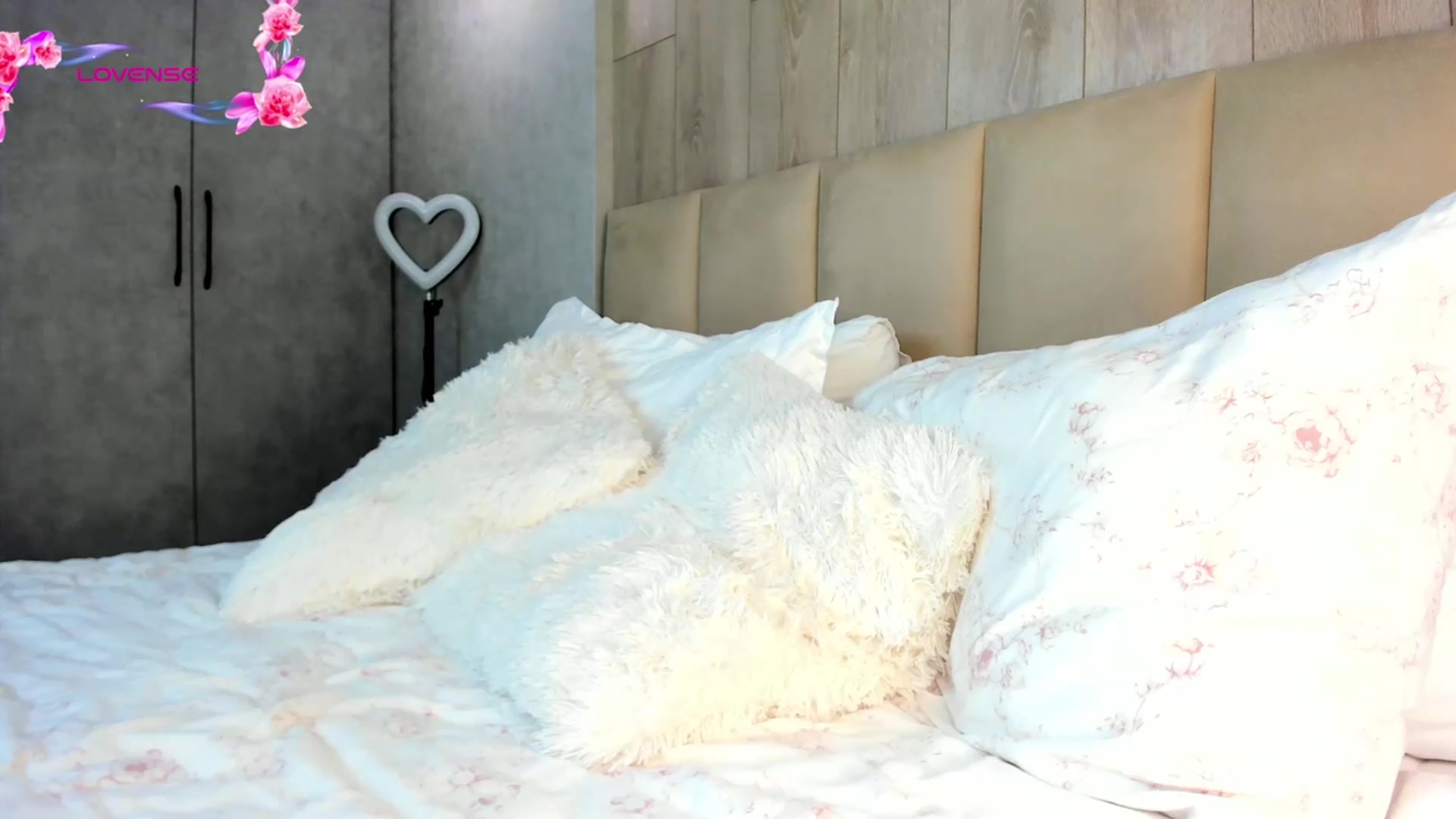 Gallery image thumbnail from AnaStyx's myfreecams stream on, 07/29/2026, 13:14 image 14 of 20