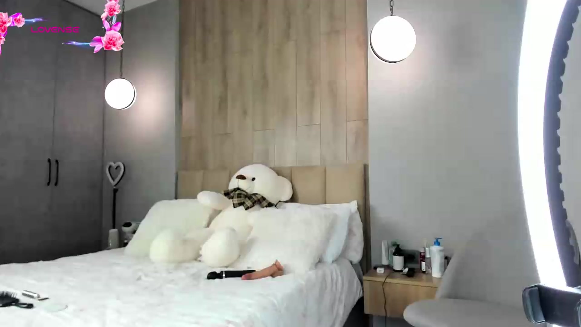 Gallery image thumbnail from AnaStyx's myfreecams stream on, 08/12/2026, 16:01 image 7 of 20