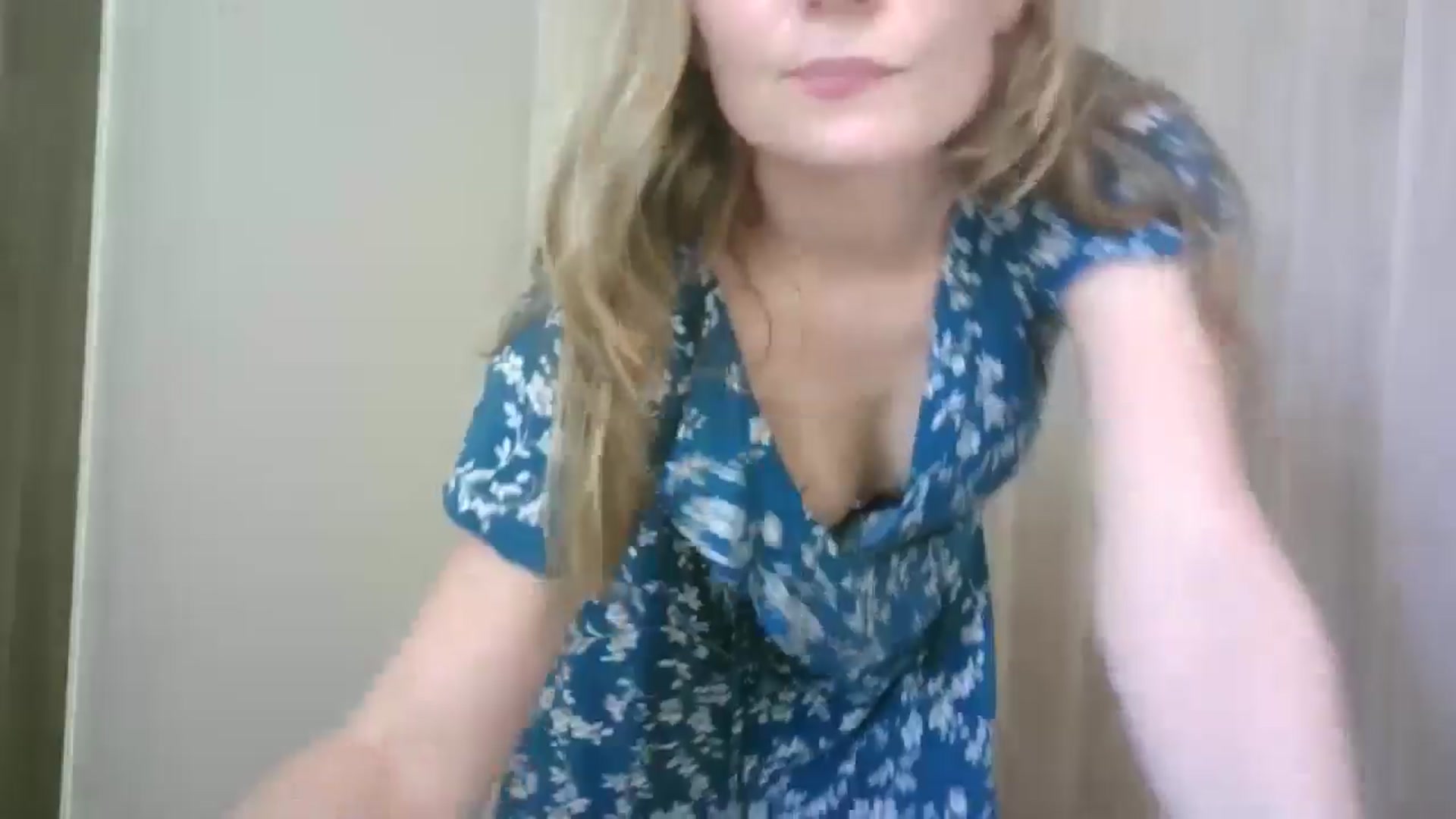 Gallery image thumbnail from Ana_Alexis's myfreecams stream on, 06/25/2024, 11:57 image 2 of 20