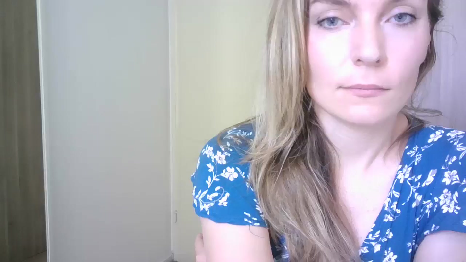 Gallery image thumbnail from Ana_Alexis's myfreecams stream on, 06/26/2024, 12:05 image 1 of 20
