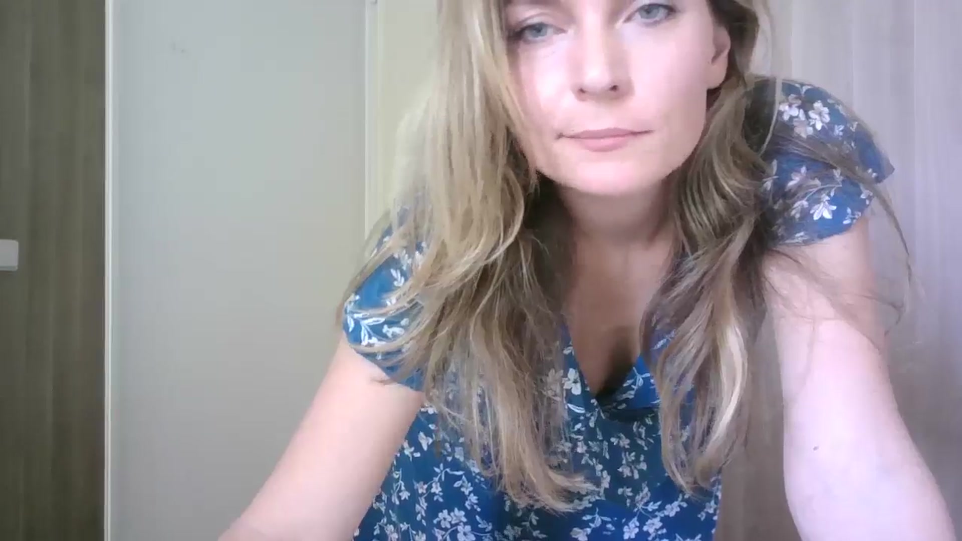 Gallery image thumbnail from Ana_Alexis's myfreecams stream on, 06/26/2024, 12:05 image 2 of 20