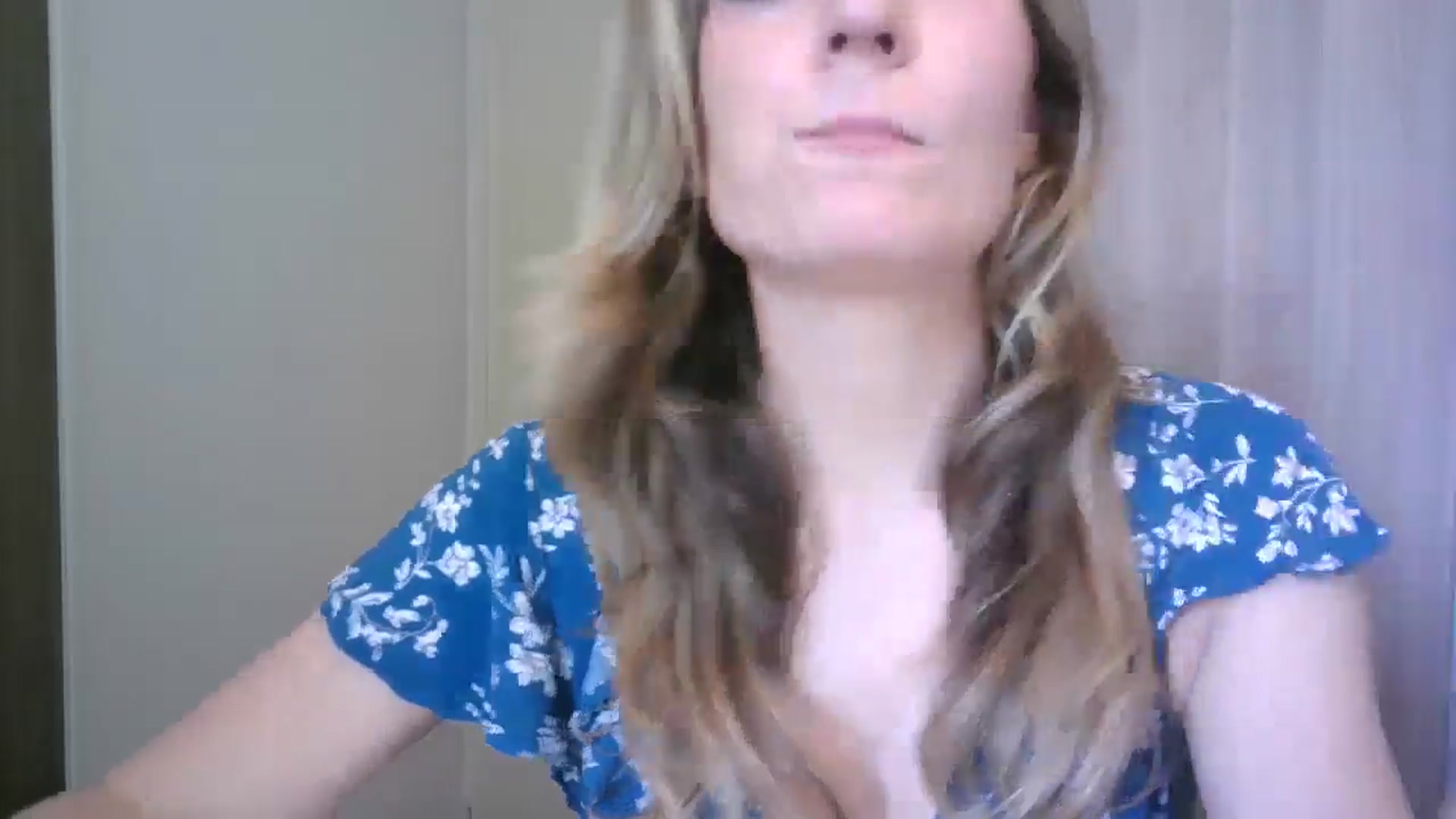 Gallery image thumbnail from Ana_Alexis's myfreecams stream on, 06/27/2024, 12:52 image 17 of 20