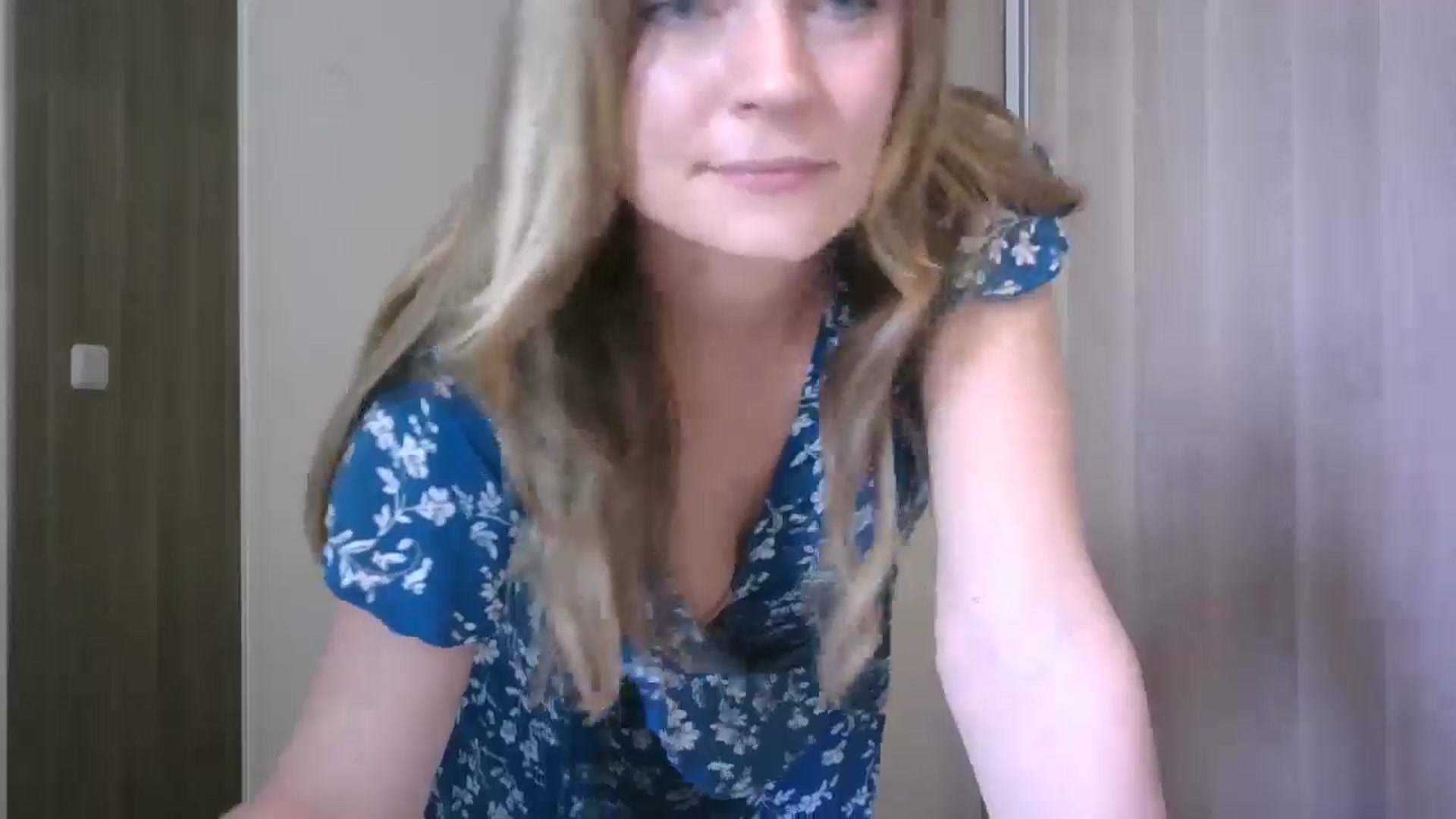 Gallery image thumbnail from Ana_Alexis's myfreecams stream on, 06/27/2024, 12:52 image 2 of 20