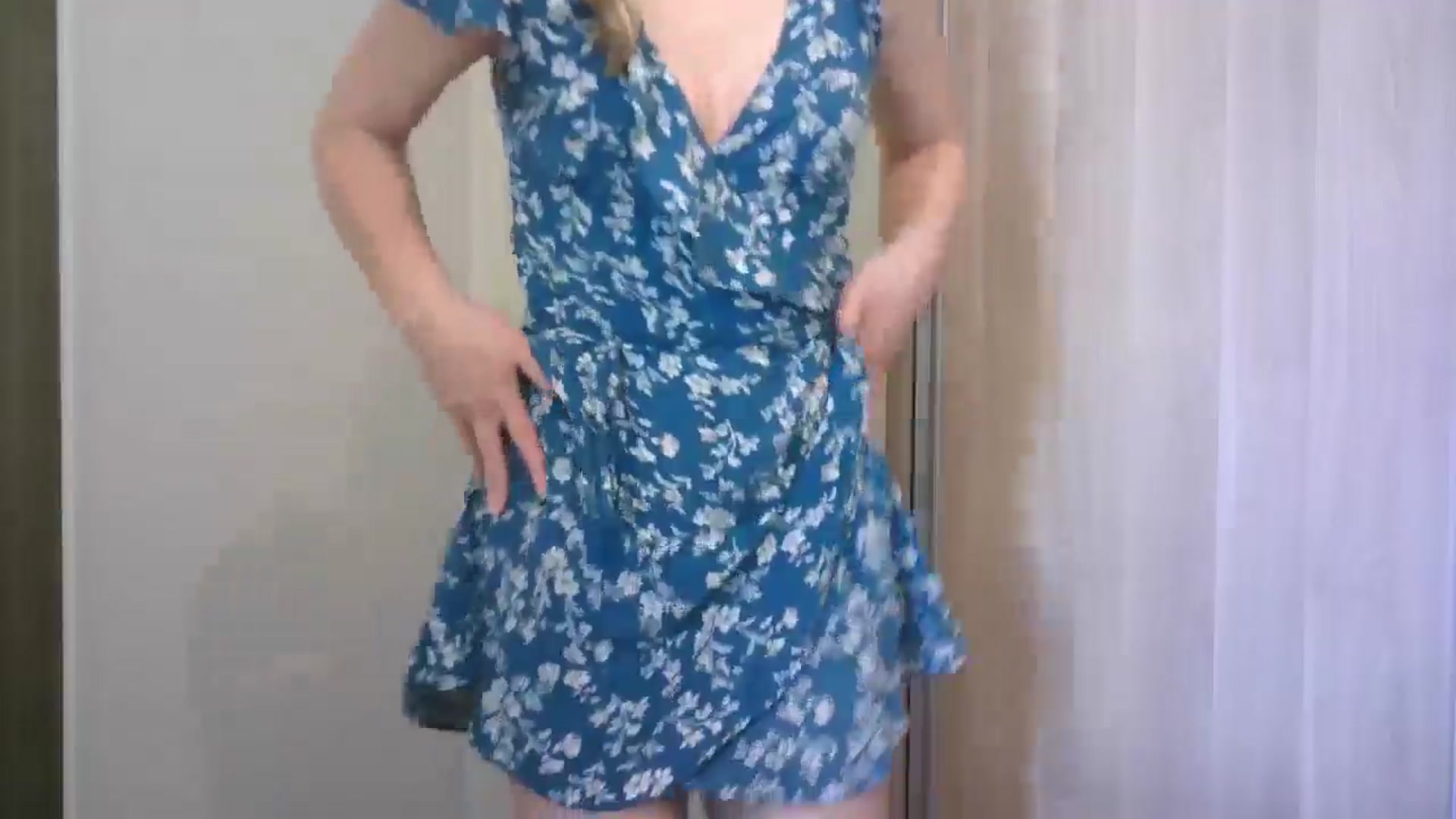 Gallery image thumbnail from Ana_Alexis's myfreecams stream on, 06/27/2024, 12:52 image 14 of 20