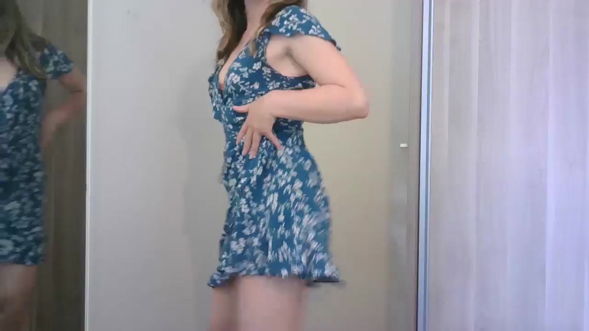 Gallery image thumbnail from Ana_Alexis's myfreecams stream on, 06/27/2024, 13:17 image 19 of 20