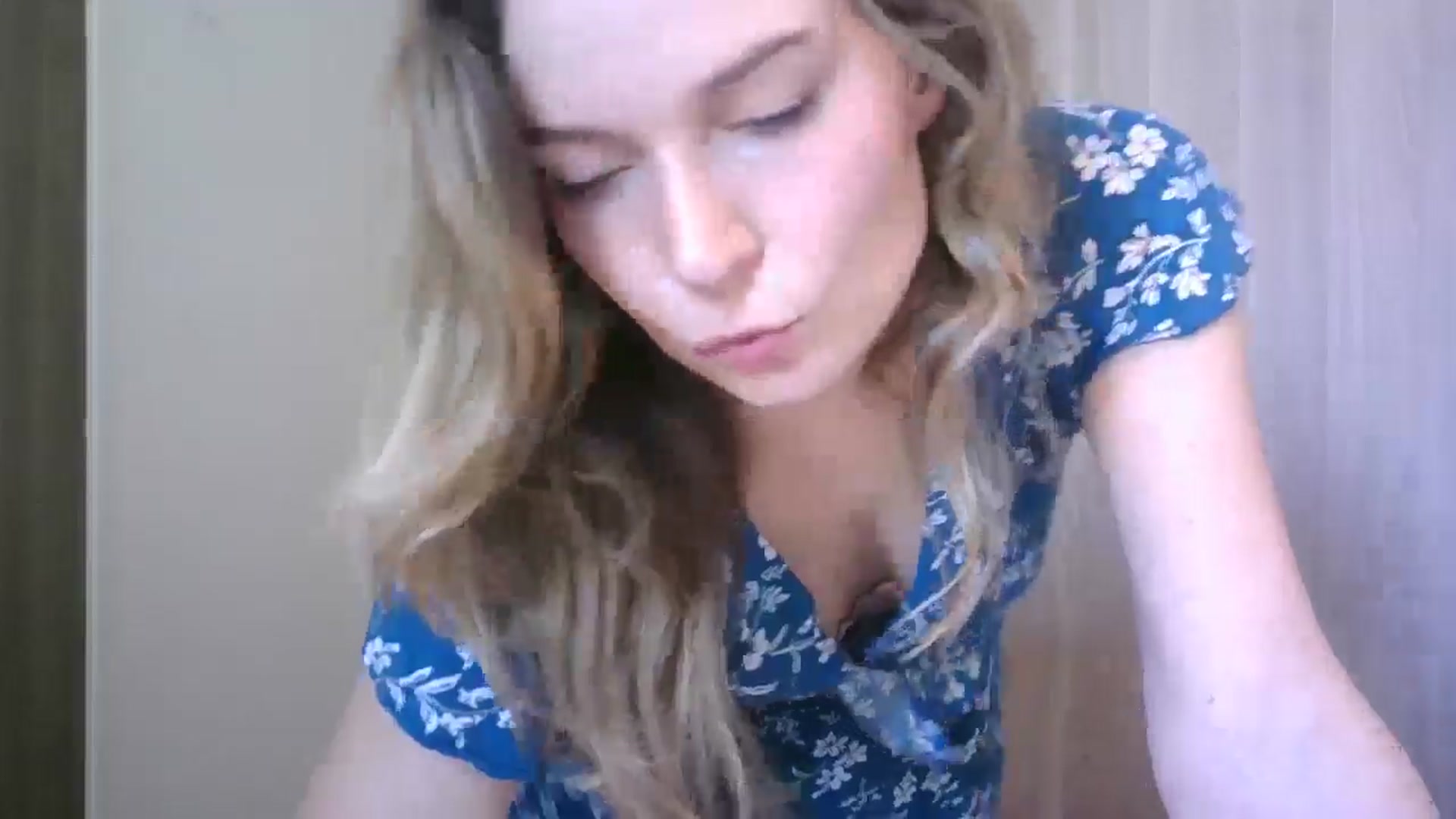 Gallery image thumbnail from Ana_Alexis's myfreecams stream on, 06/27/2024, 13:17 image 3 of 20