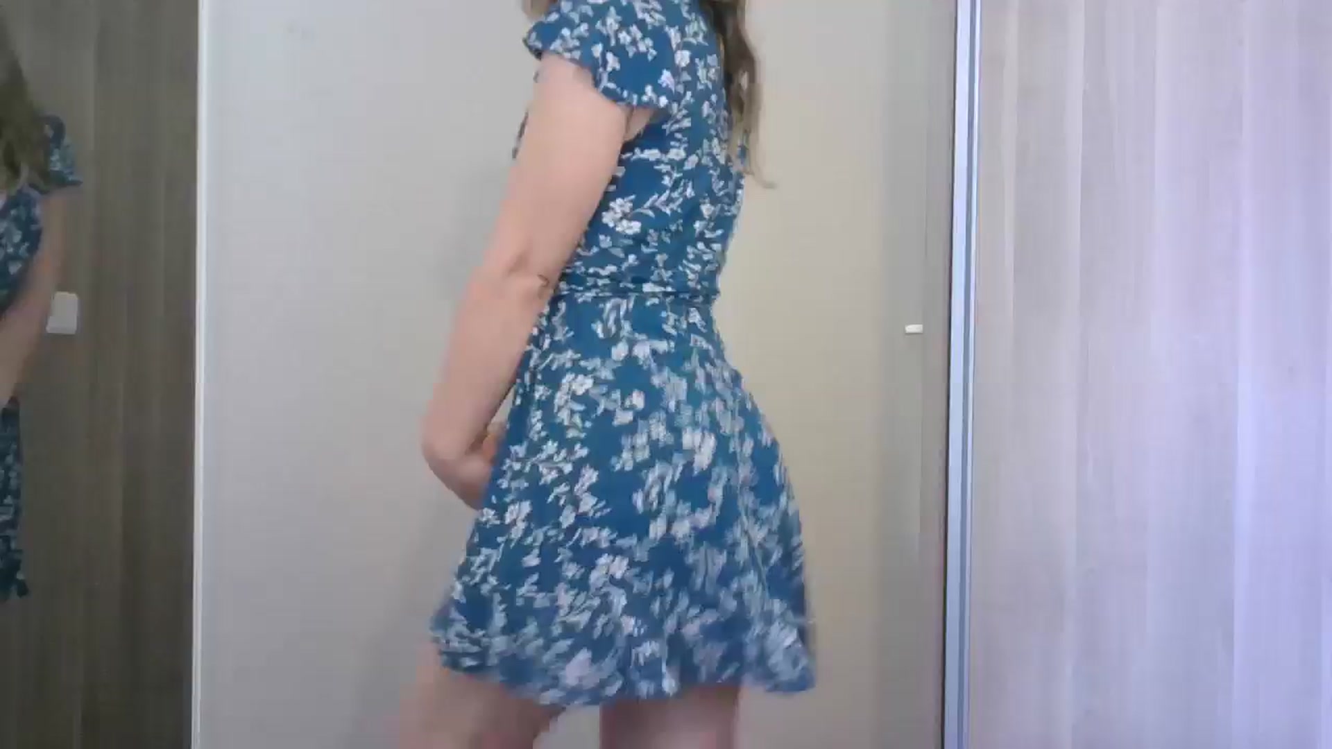 Gallery image thumbnail from Ana_Alexis's myfreecams stream on, 06/27/2024, 13:17 image 18 of 20