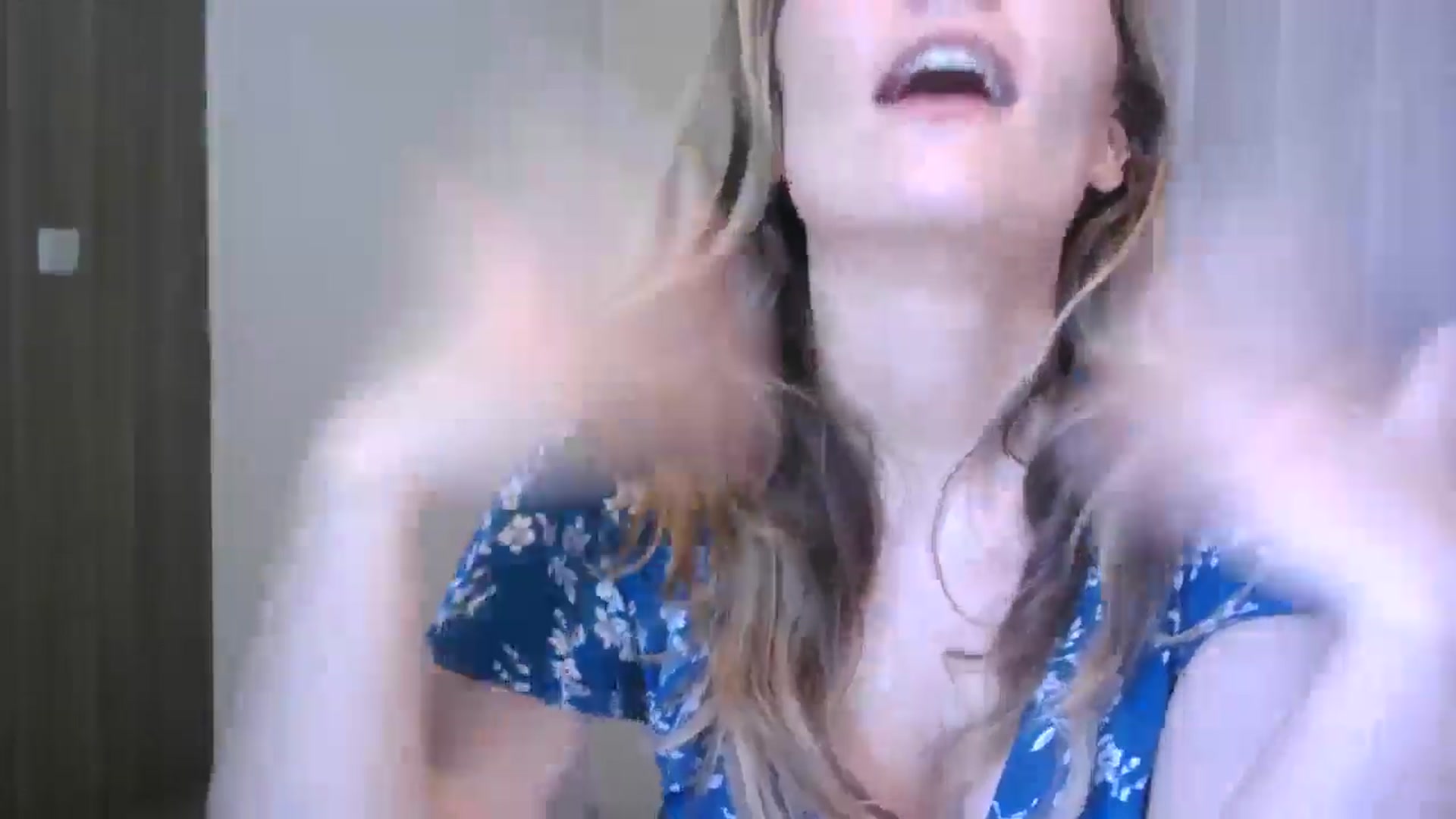 Gallery image thumbnail from Ana_Alexis's myfreecams stream on, 06/27/2024, 13:31 image 16 of 20