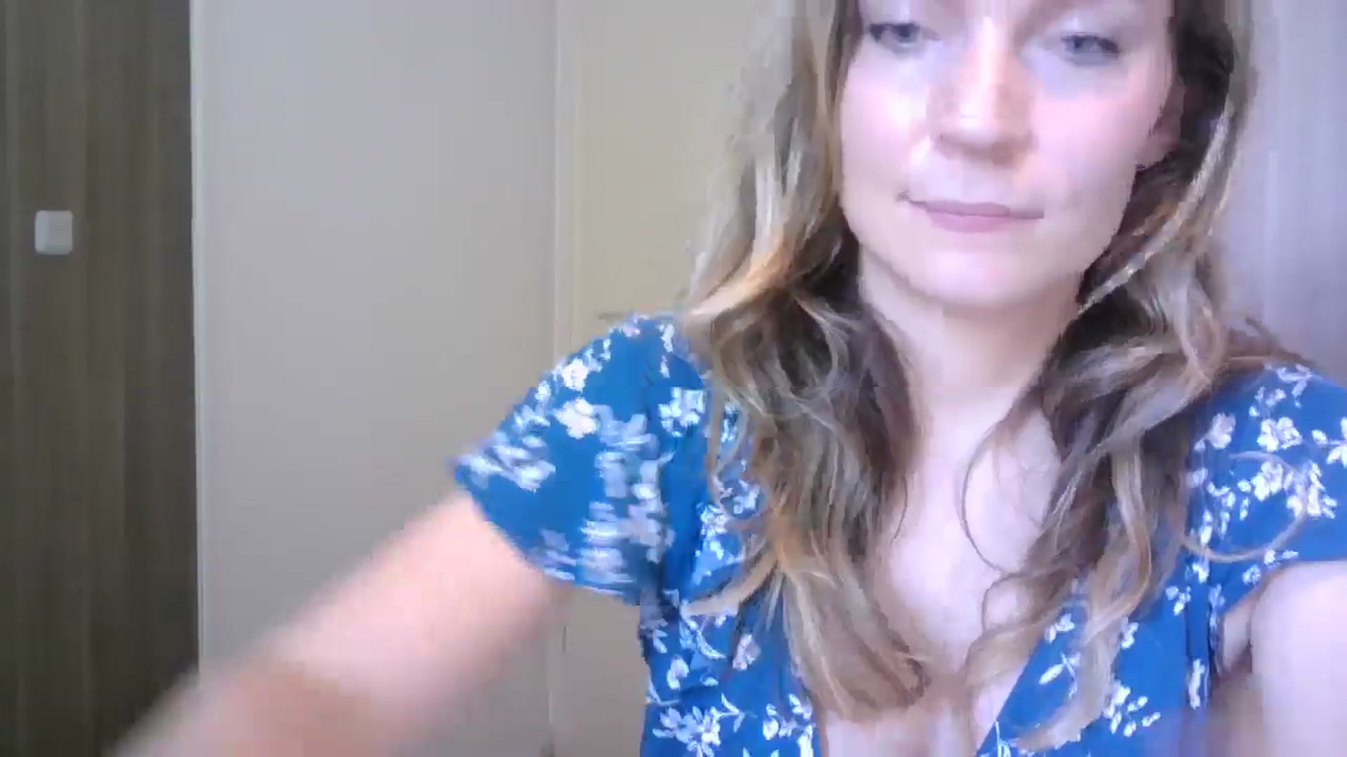 Gallery image thumbnail from Ana_Alexis's myfreecams stream on, 06/27/2024, 13:31 image 15 of 20