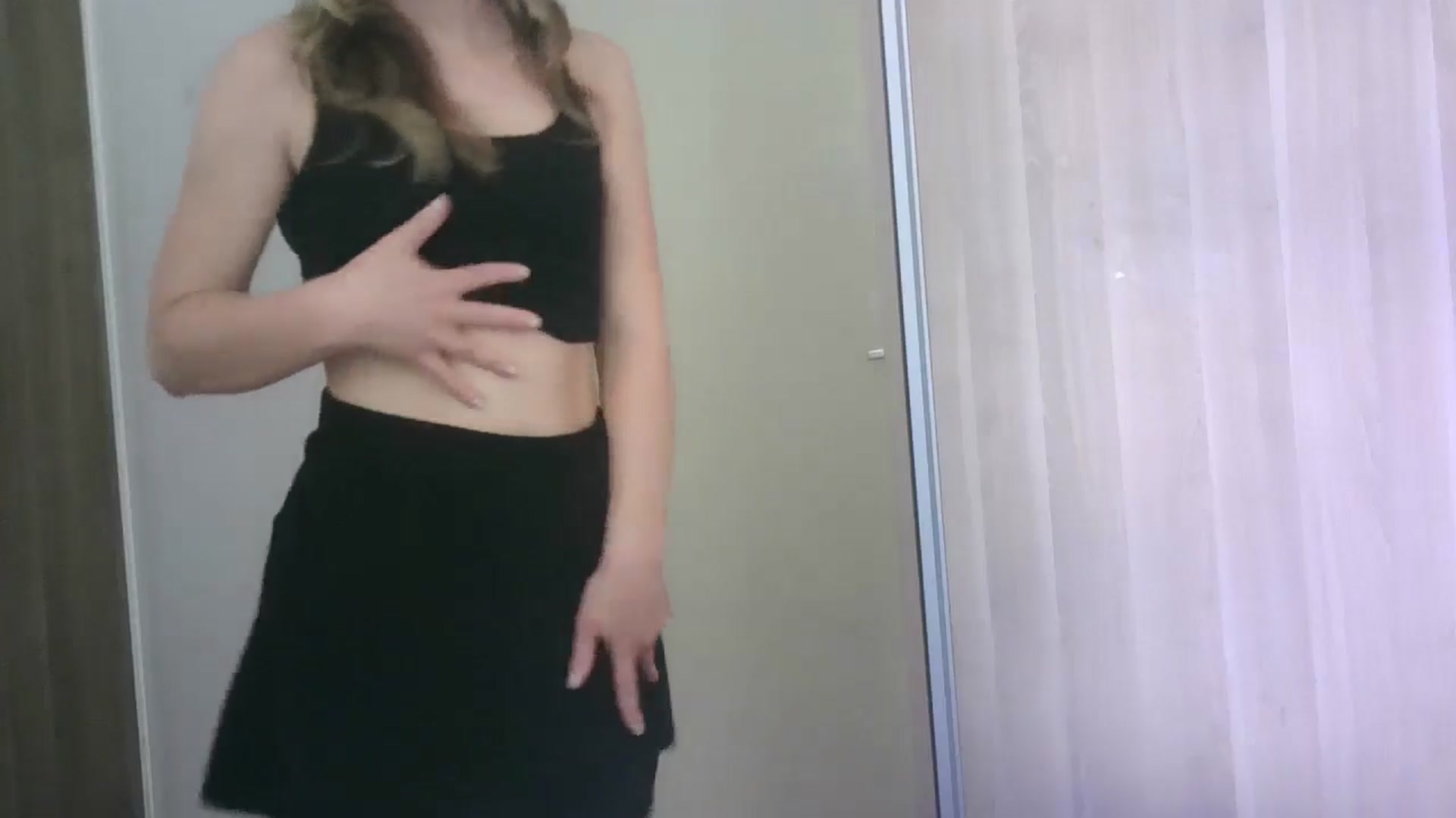 Gallery image thumbnail from Ana_Alexis's myfreecams stream on, 06/28/2024, 12:23 image 8 of 20