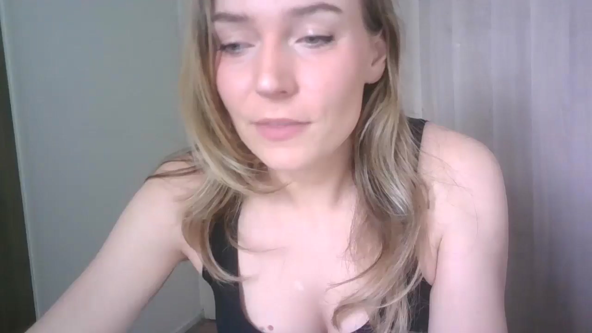 Gallery image thumbnail from Ana_Alexis's myfreecams stream on, 06/28/2024, 12:23 image 1 of 20