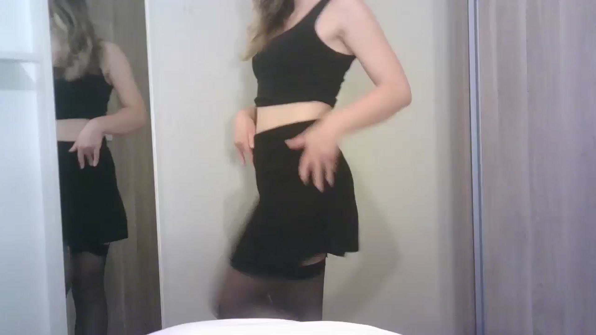 Gallery image thumbnail from Ana_Alexis's myfreecams stream on, 06/29/2024, 18:46 image 11 of 20