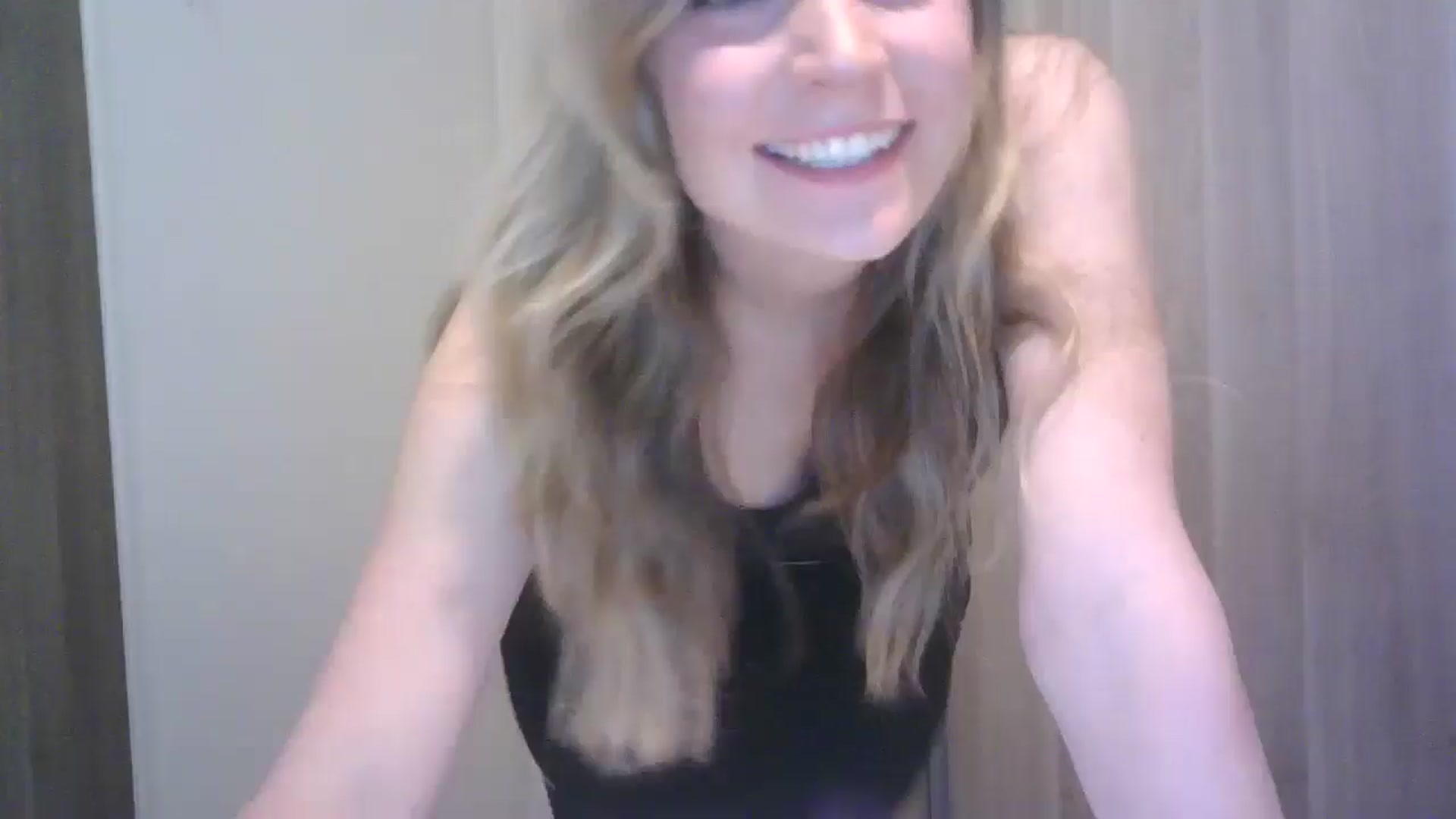 Gallery image thumbnail from Ana_Alexis's myfreecams stream on, 06/29/2024, 18:46 image 1 of 20