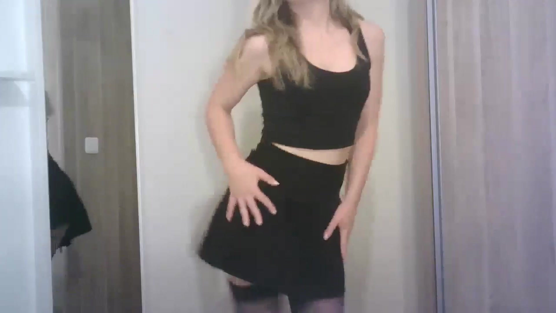 Gallery image thumbnail from Ana_Alexis's myfreecams stream on, 06/29/2024, 18:46 image 4 of 20