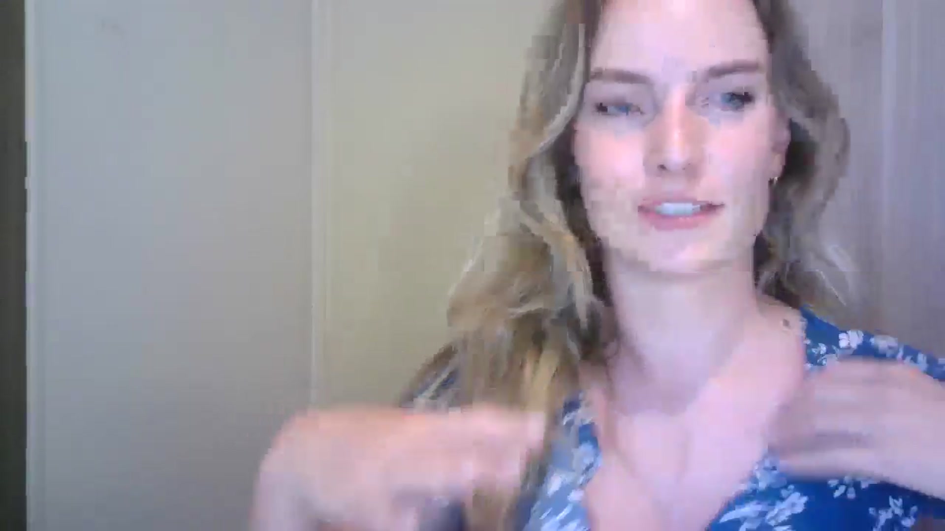 Gallery image thumbnail from Ana_Alexis's myfreecams stream on, 07/20/2024, 19:17 image 5 of 20