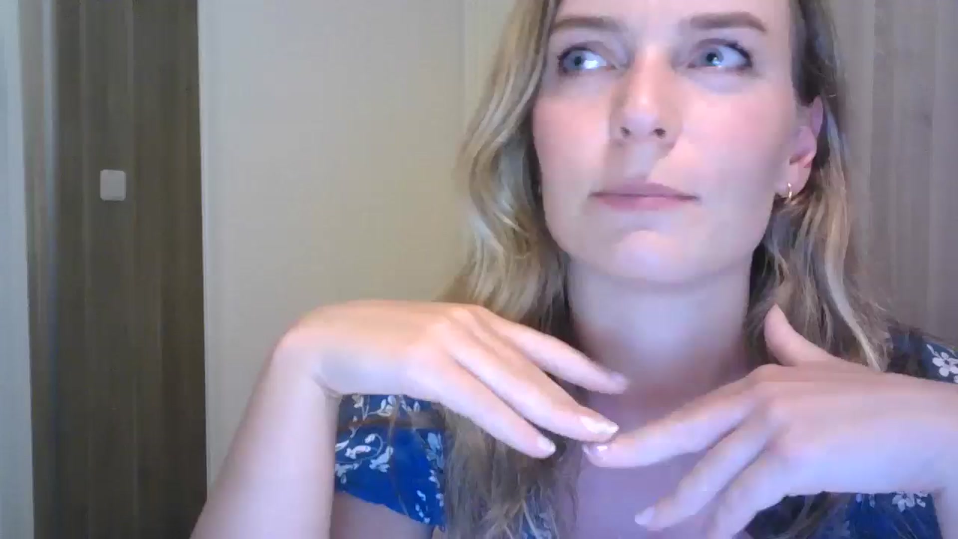 Gallery image thumbnail from Ana_Alexis's myfreecams stream on, 07/20/2024, 20:09 image 8 of 20