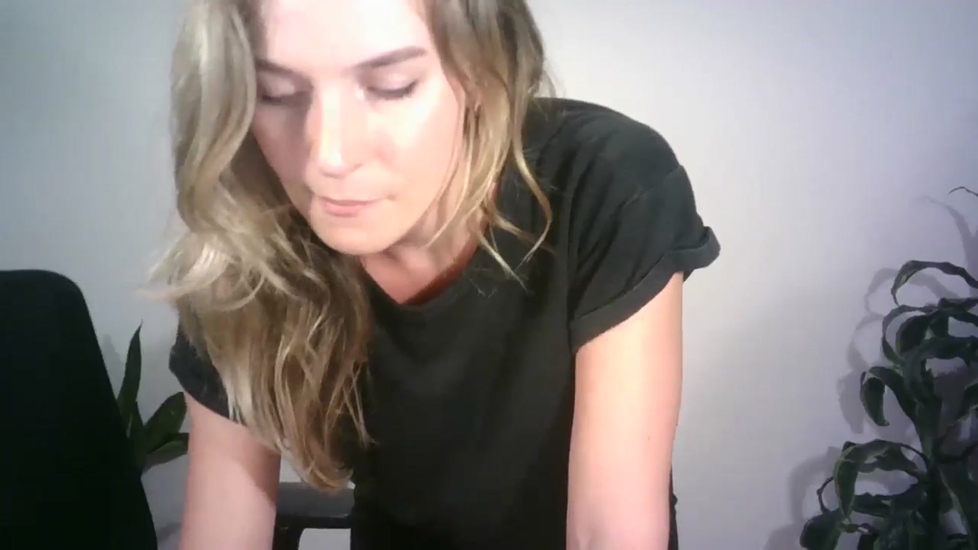 Gallery image thumbnail from Ana_Alexis's myfreecams stream on, 07/21/2024, 21:06 image 7 of 20