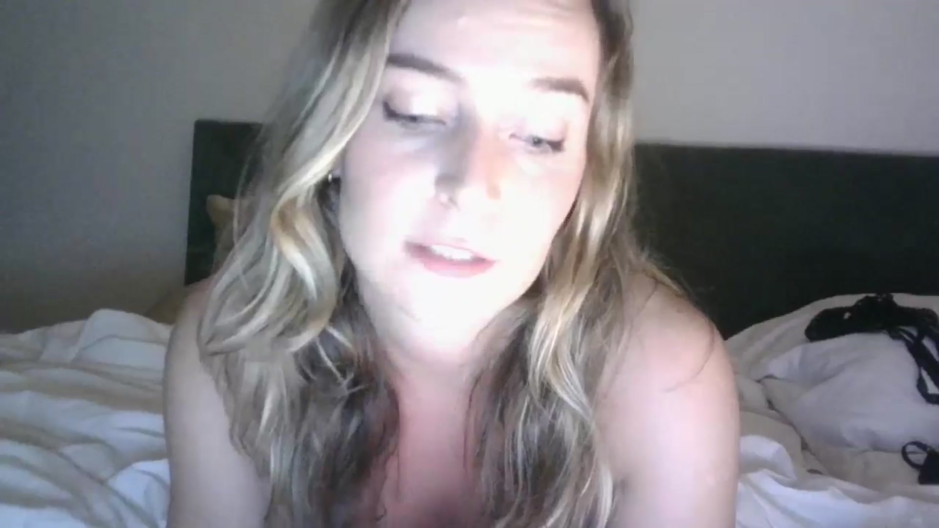 Gallery image thumbnail from Ana_Alexis's myfreecams stream on, 07/22/2024, 24:03 image 3 of 20