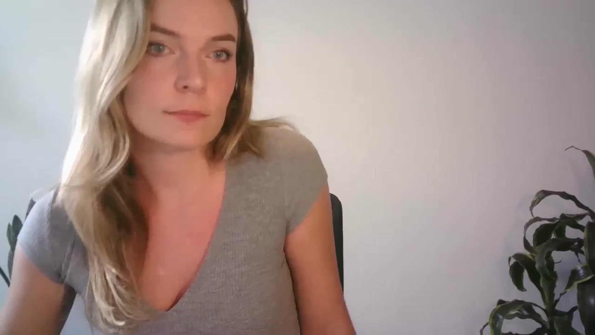 Gallery image thumbnail from Ana_Alexis's myfreecams stream on, 07/22/2024, 15:49 image 6 of 20